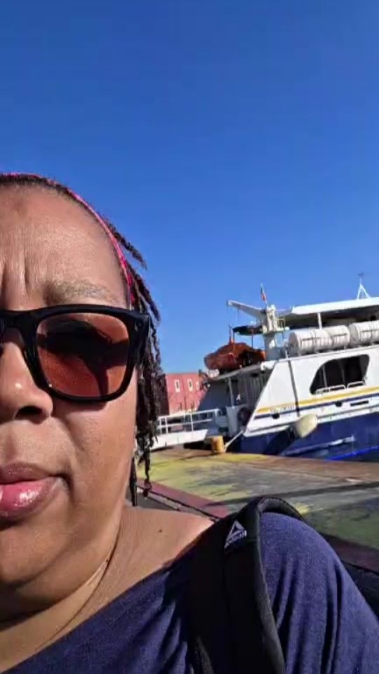 Day 6
On our way to Capri
Stay tuned!
#ChefJoanneThomas
#WithALittleLoveInEveryBite #InternationalTravelChef #CulinaryJourney #TravelWithChefJoanneThomas