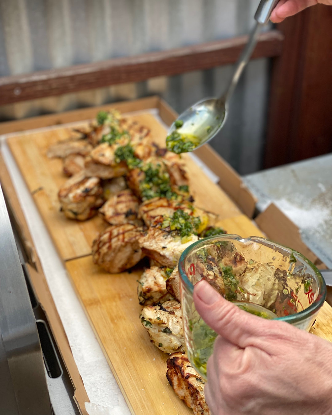 This one’s our camping trip classic—Citrus Herb Grilled Chicken with Gremolata Drizzle. Bright orange, fresh herbs, garlicky gremolata = summer on a plate. Link in Bio 🌿🍊🔥 #GrilledChicken #Citrus #Gremolata #SummerMeals #EasyRecipes