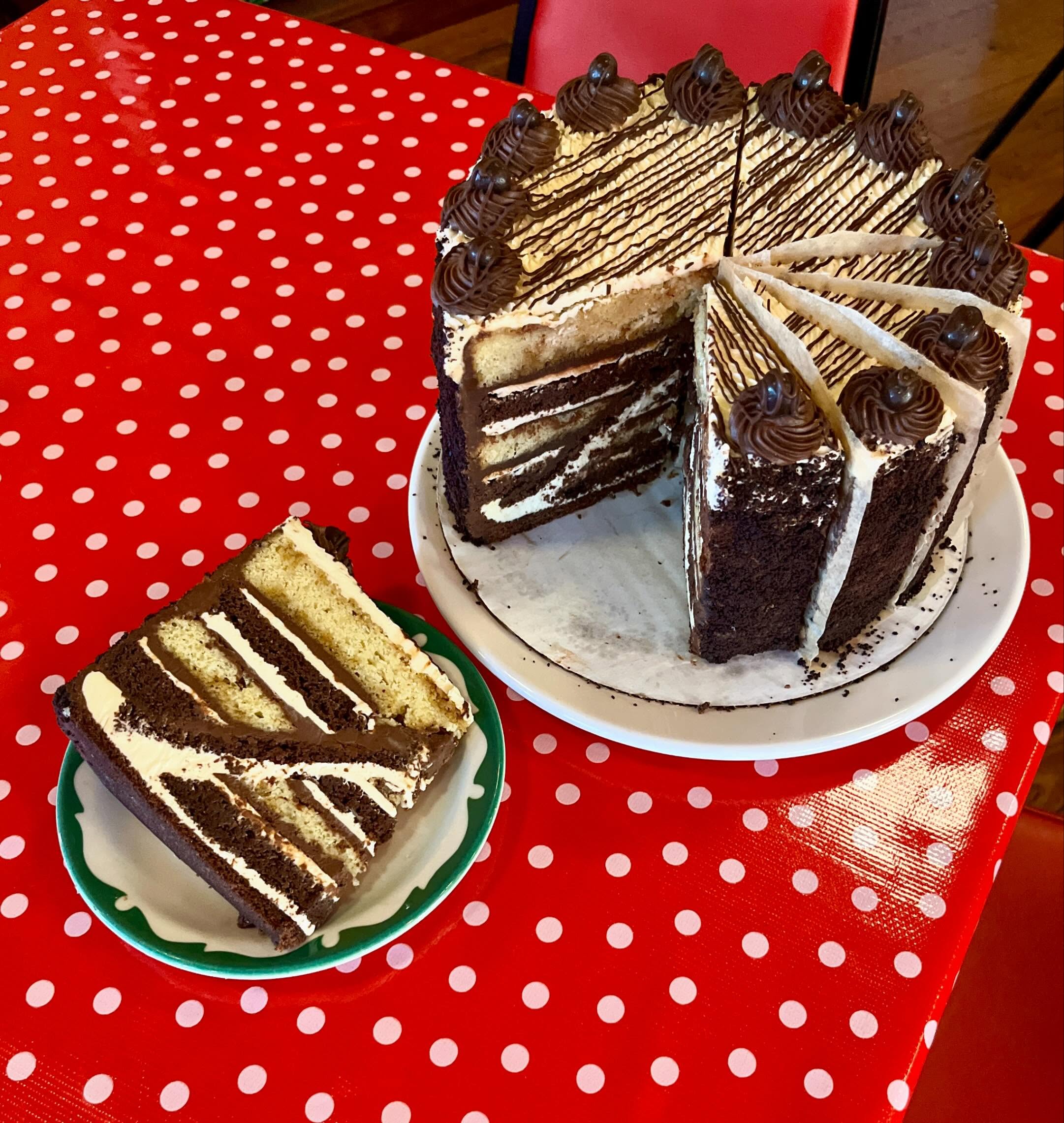 The famous chocolate mocha puzzle cake is back 🤎
rich chocolate, mocha layers, and the perfect excuse to treat yourself.
Come grab a slice before it disappears again ✨