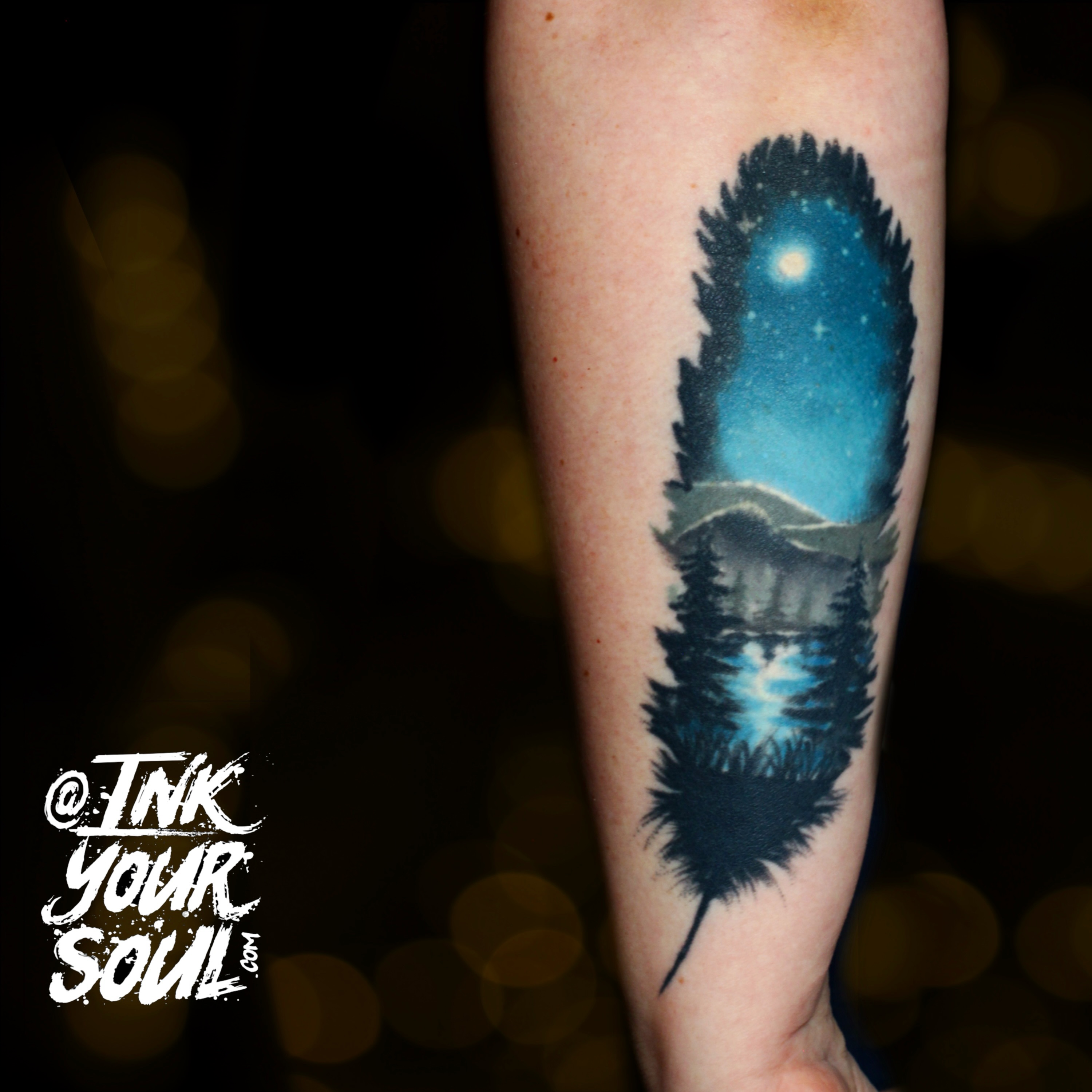 Another healed from 9 years ago i think! Still looking amazing! @worldfamousink @aurextattooco @inklabtattoomachine @hustlebutterdeluxe @tattoosnob #watercolortattoo #nightsky #tattoo #naturetattoo #feathertattoo