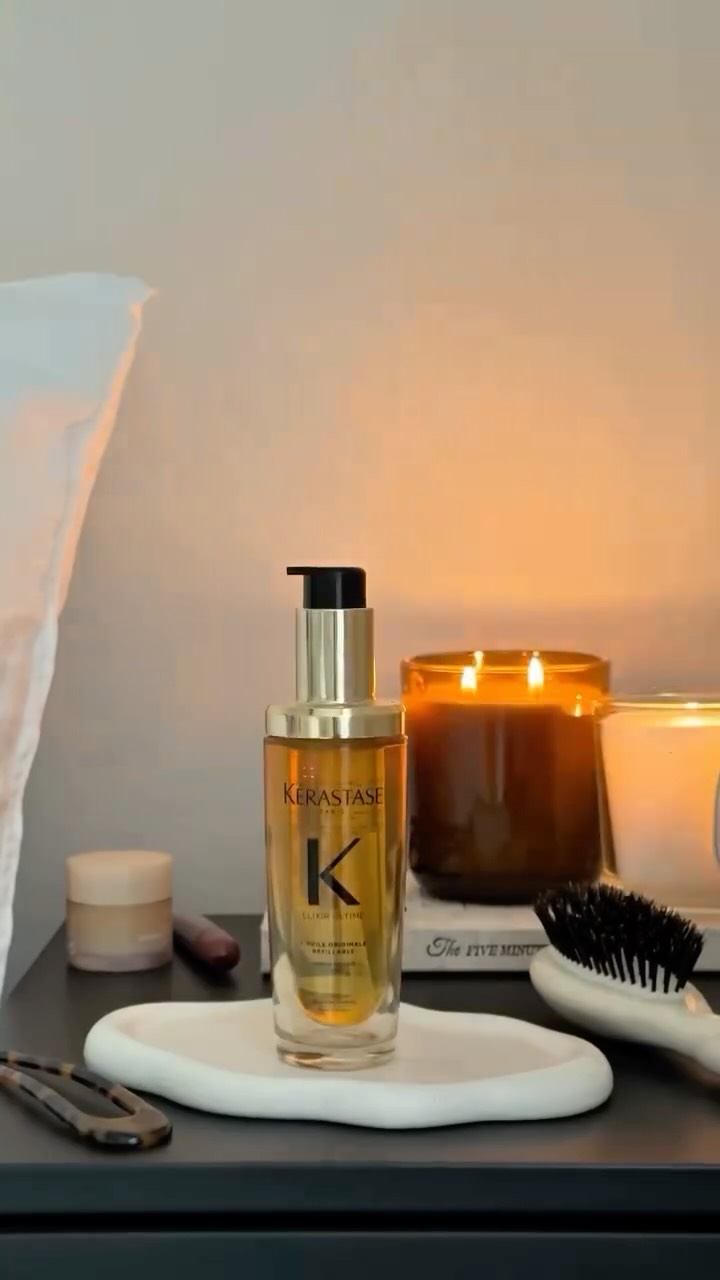Your nightstand essentials for healthier hair: Genesis Serum Anti-Chute Fortifiant for a daily relaxing scalp massage, Nutritive 8H Magic Night Serum to protect against pillow friction and deliver overnight softness, and Elixir Ultime L’Huile Originale, the perfect multi-use beautifying oil. #bellanellabeauty
#Kerastase #KerastaseGenesis #ElixirUltime