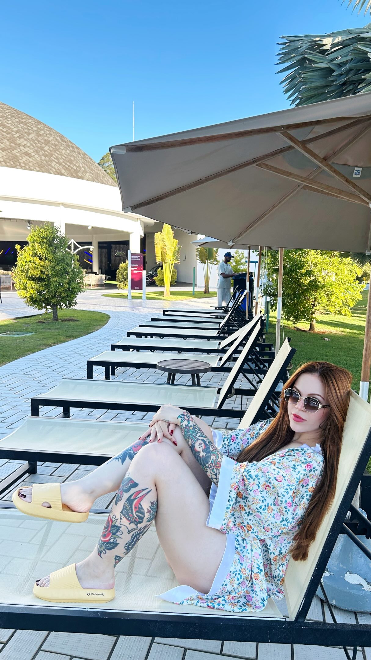 @pedealgodaooficial 💛 use o meu cupom ISABELAV10 para ganhar +10% OFF no site, e sim: o desconto é cumulativo com as promoções de até 45% OFF!
Levei essa Sandália Anatômica comigo pra uma viagem nas águas termais e ela virou, sem esforço nenhum, a sandália que eu mais usei nos dias de piscina, sol e descanso. Muito leve, confortável e fácil de combinar com tudo, daquelas peças práticas que deixam a rotina mais confortável sem abrir mão do estilo, eu amei!