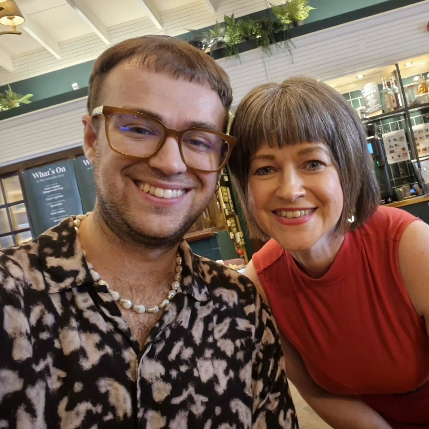 Seeing Josh and fiancΓ© Ollie was the perfect last-minute bonus for our trip to meet family. As a sustainability-focused stylist, I'm always impressed with their (often preloved) East London style.
On our return, even I got caught up in the excitement of our local Hull City in the Championship playoff final. I doubt I'll stay up to see Nathaniel on his late arrival from watching and celebrating at Wembley!
#personalstylisthull #SustainableFashion