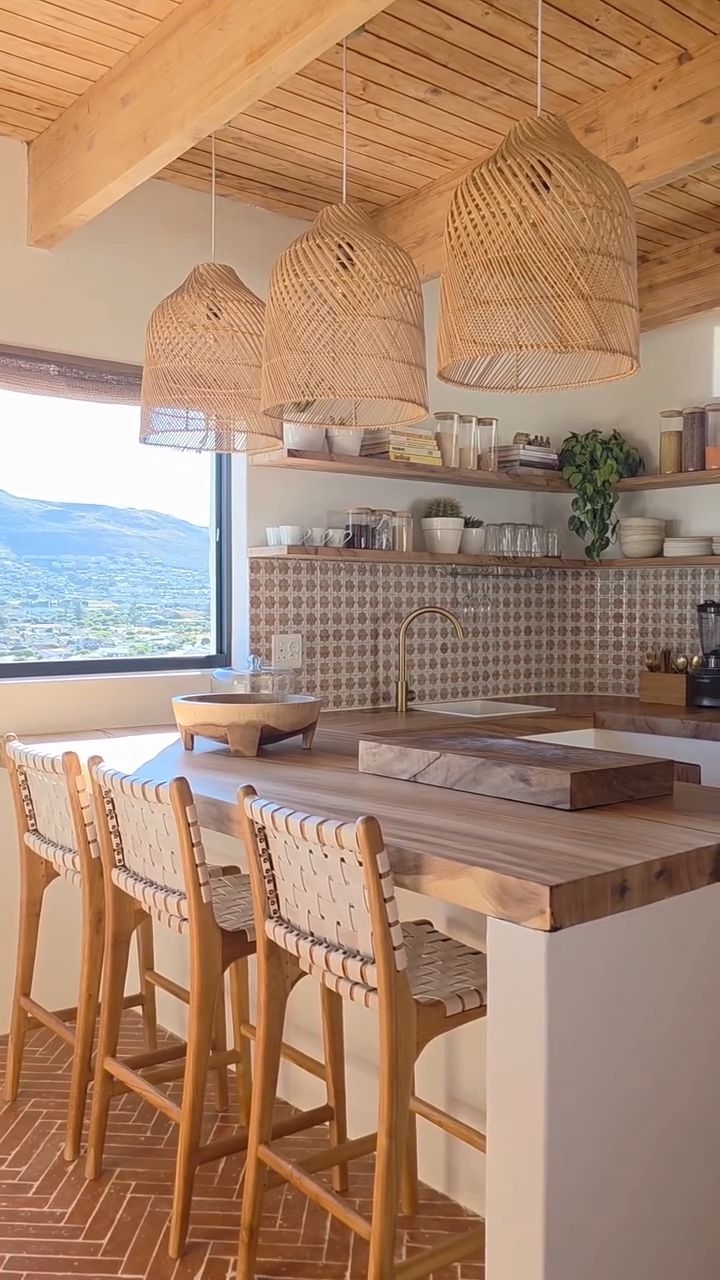 Everything in this renovation, including the furniture, was designed by our team. You can view the pieces featured in this project on our website, or chat to us about custom furniture for your own space.
www.eightdegreessouth.com or www.eightdegreessouthexport.com
#diningroom #furniture #interiordesign #rattanchair #furnituredesign