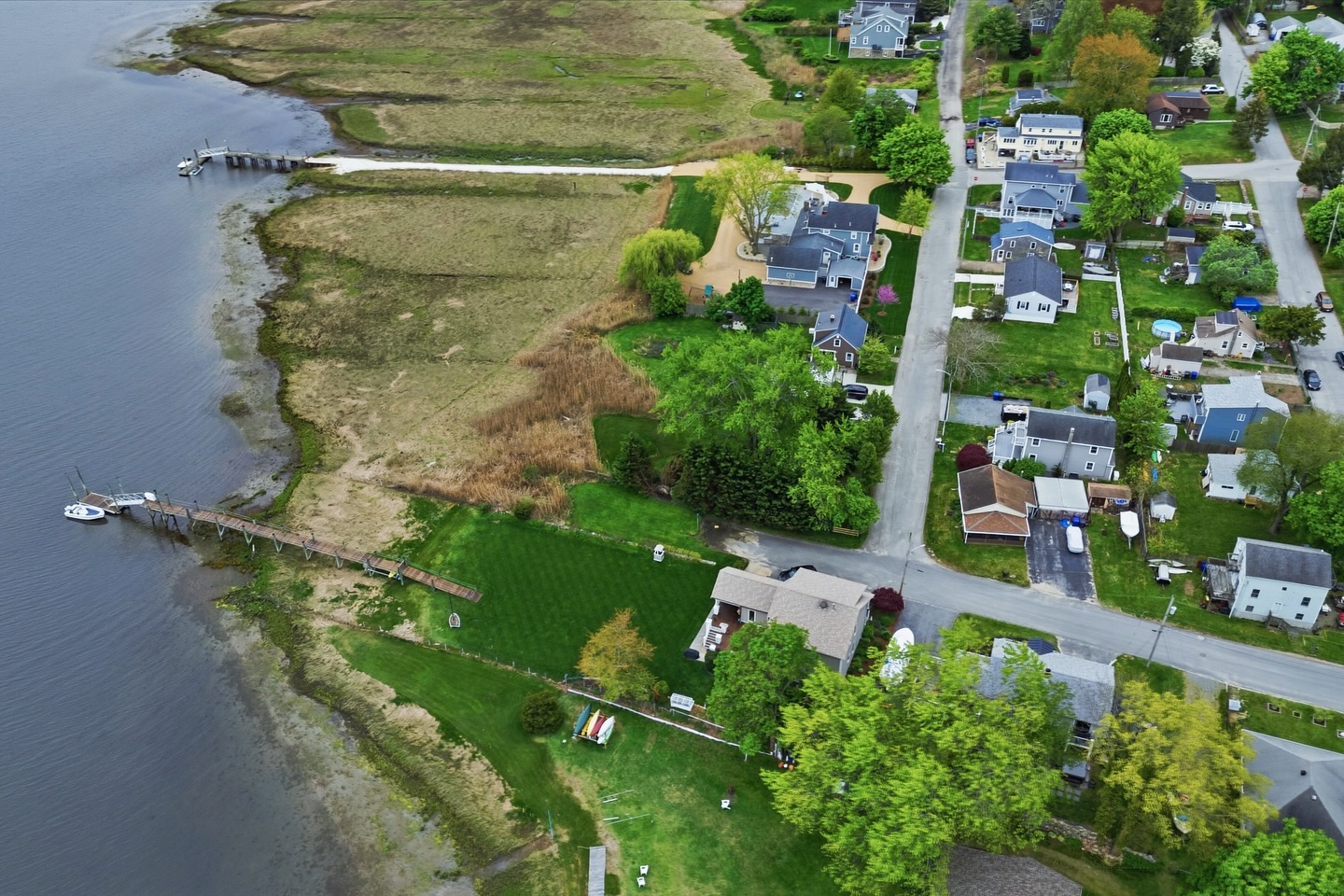 Just listed and already pending 🔥🏡
10 Read Ave went pending fast — a great example of how quickly homes are still moving when they’re priced right and presented well.
This beautifully updated ranch in the Laurel Park waterfront community offered hardwood floors throughout, updated spaces, beautiful sunrise views, and a great location near the water. It didn’t take long for buyers to notice.
Pending in Warren, RI.