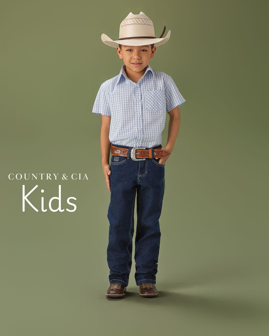 LOOK: Mini Cowboy | Country & Cia Kids 🤠
O combo perfeito para os mini cowboys: Calça Masculina Laçador e Camisa Xadrez. Pensando no conforto e no estilo dos pequenos, desenvolvemos peças exclusivas que traduzem o universo country em cada detalhe.
#countrykids #cowboy #modacountry