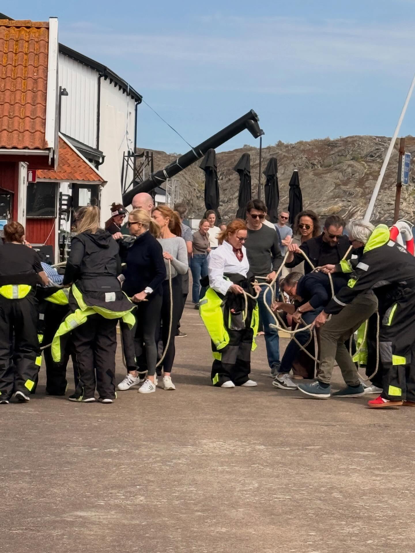 Teambuilding och Ribbåt!
Vilken dag det blev för dagens grupp. 3-Kamp, Härlog dryck på @astolsrokeri sälar utanför Pater Noster, korv med bröd på @saltosill och nu en härlig kväll på @marstrandshavshotell
Vill ni också hitta på något roligt med kollegorna under konferensen? Då är vi bara ett samtal bort.
Läs@mer@på RibX.se
#ribx #teambuilding #konferensaktivitet #kickoff #västkusten