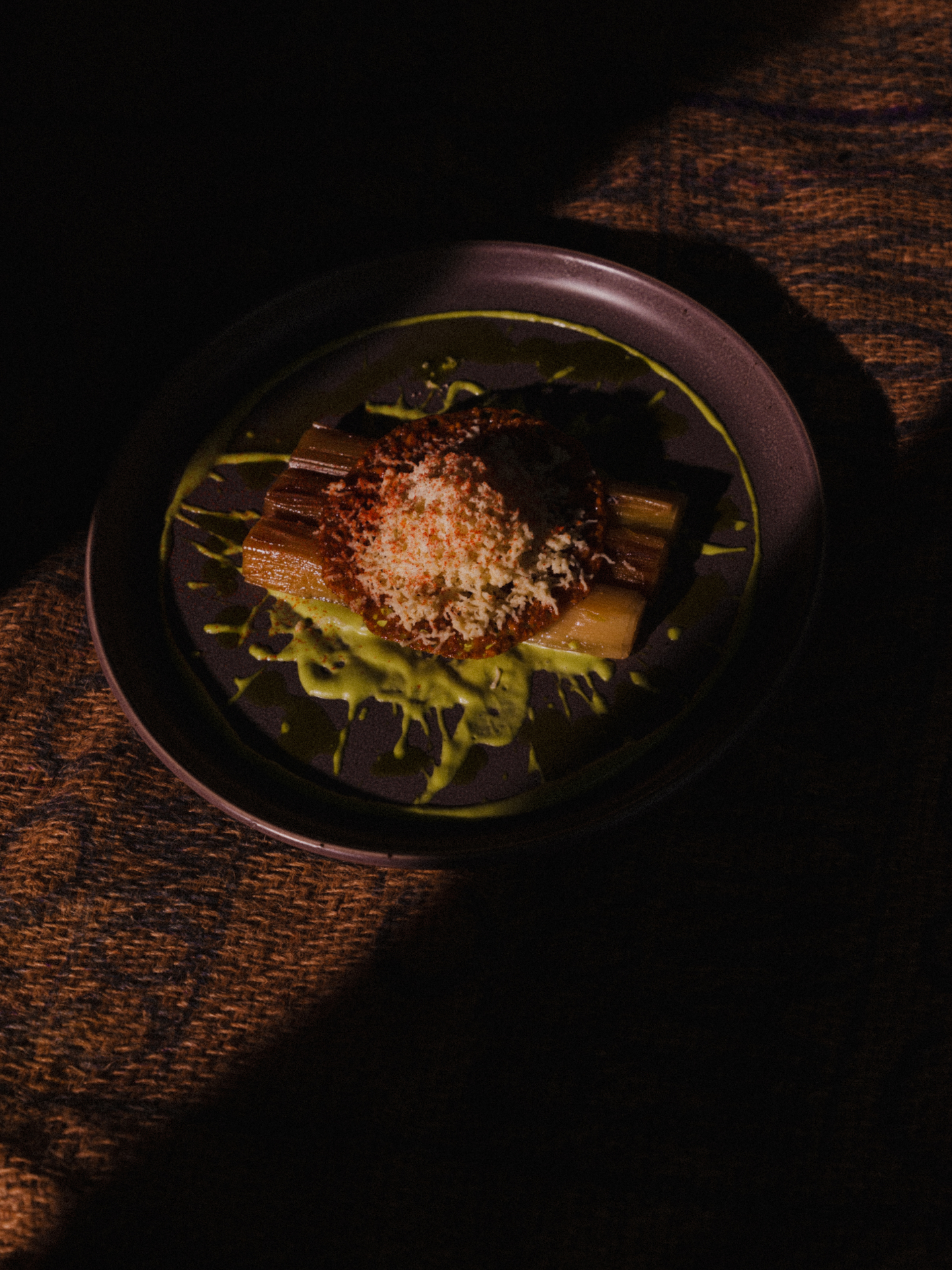 Burnt Leeks • leek leaf ferment, charred leek purée, seeni sambol, almond feta
~
You never knew leeks could taste this good. Lightly charred, but also melt in your mouth creamy.