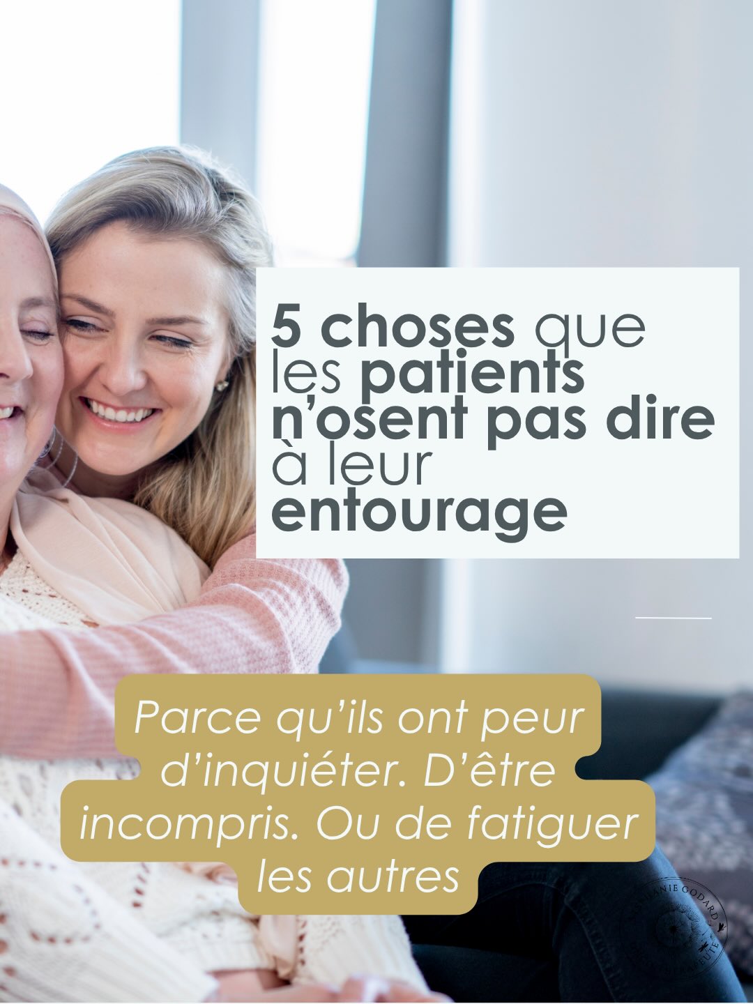 Cancer, après-cancer, rémission, traitements…
Il y a ce que l’entourage voit. Et il y a tout ce que les patients taisent.
Parce qu’ils ne veulent pas inquiéter.
Parce qu’ils ont peur d’être “trop” :
🔸Trop fatigués.
🔸Trop anxieux.
🔸Trop sensibles.
🔸Trop changés.
Alors parfois, ils sourient. Ils répondent “ça va”. Ils reprennent une place dans le quotidien.
Mais intérieurement, il peut rester une fatigue profonde, une peur de la rechute, un corps difficile à reconnaître, une identité à reconstruire, une solitude que peu de personnes perçoivent vraiment.
L’après-cancer n’est pas simplement “la vie qui reprend”.
👉🏻C’est souvent un temps de réajustement physique, émotionnel, relationnel et psychique. 🧠
Et les proches ne font pas toujours mal par indifférence.
Souvent, ils ne savent juste pas ce qui se joue derrière les apparences.
Ce carrousel n’est pas là pour culpabiliser l’entourage.
Il est là pour ouvrir une porte : mettre des mots là où il y a parfois du silence.
Et rappeler qu’écouter, sans corriger ni minimiser, peut déjà être un immense soutien. 🤍
👉🏻À vous qui êtes en traitement, en rémission ou dans l’après-cancer :
💬 Quelle phrase auriez-vous aimé pouvoir dire librement à votre entourage ?
👉🏻Et à vous, proches, aidants, conjoints, amis :
ce post peut vous aider à mieux comprendre ce qui ne se voit pas toujours.
📌 Enregistrez-le si vous avez besoin d’y revenir.
Partagez-le à une personne qui pourrait entendre ce message.
#aprescancer #remission #chimio #radiotherapie #hormonothérapie