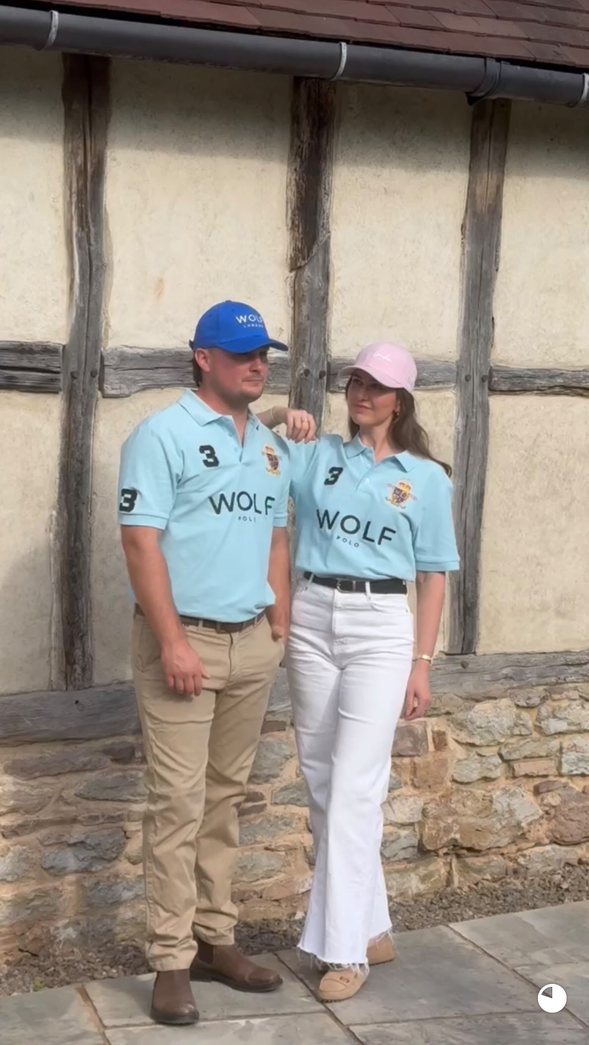 A glimpse behind the scenes... 👀🎬
A stunning location, incredible models (@bethanybullen48 & @morgan_alexander_), exciting new pieces, and the talented @hoovesandlenses behind the lens, capturing it all perfectly. ✨
We’ve been busy shooting fresh summer arrivals, including brand-new colourways in our best-selling Sports Polo. You asked for more... and we listened. 🎨
Trust us when we say there’s plenty to be excited about. We can’t wait to share more with you… watch this space! 🐺
#WolfLondon #WolfEquestrian #JoinThePack #BehindTheScenes #ComingSoon