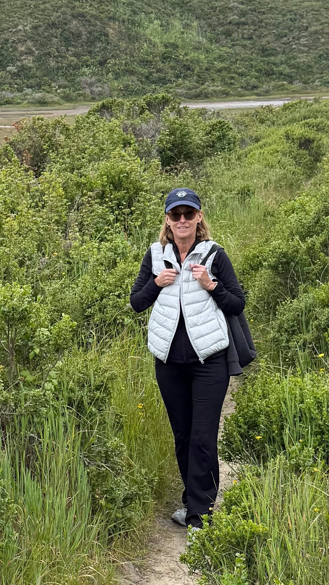Sunday Fun
Hiking is my therapy! And hiking with friends means great conversations, laughter and healing.
@pointreyes_prnsa
@tobysfeedbarn
@palacemarket
#sundayfun #sonomacounty #girlfriendtime #50isjustanumber #getoutandlive