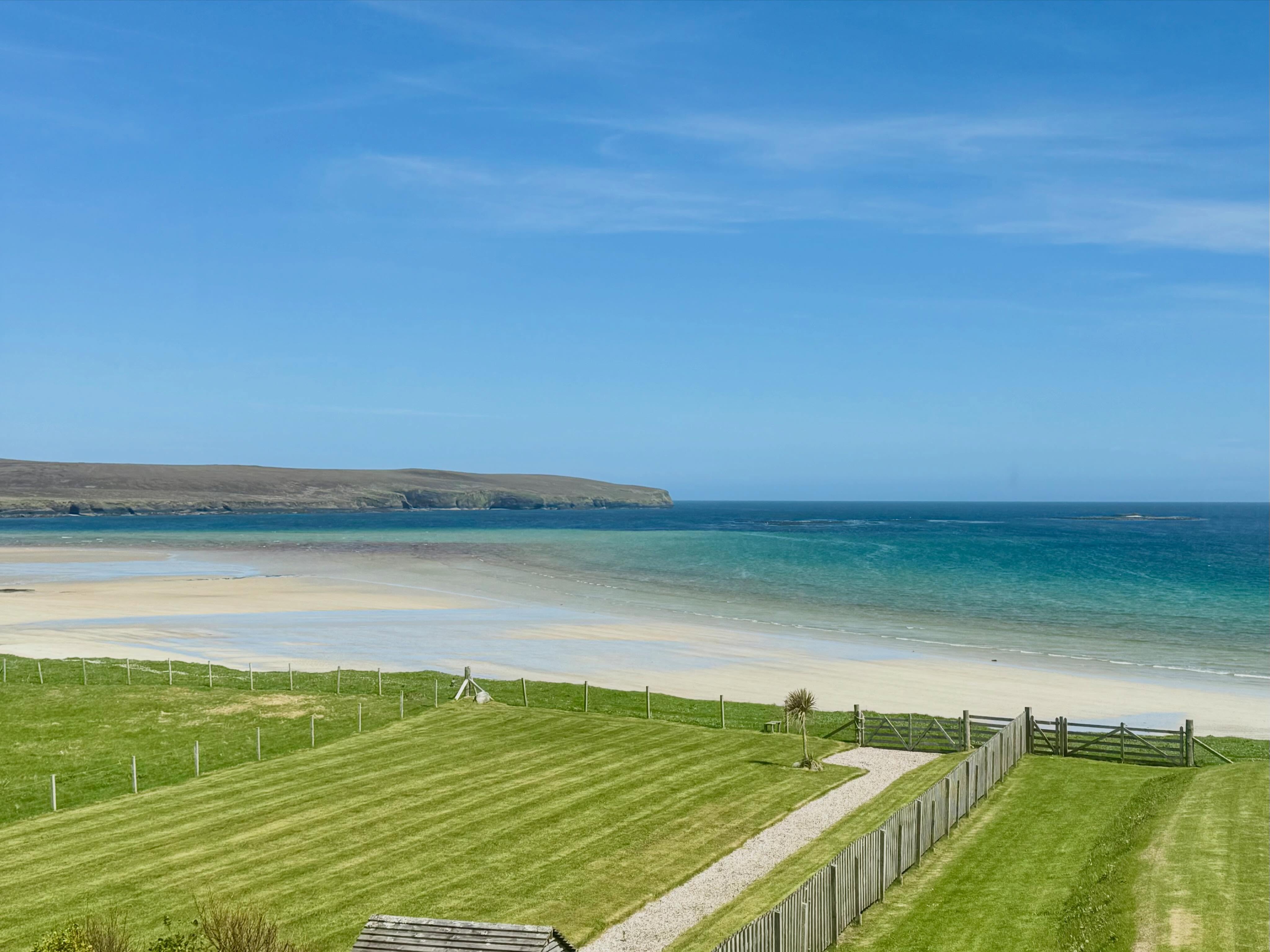 It’s a beautiful day here today!
#isleoflewis #BroadBayHouse
#seaview