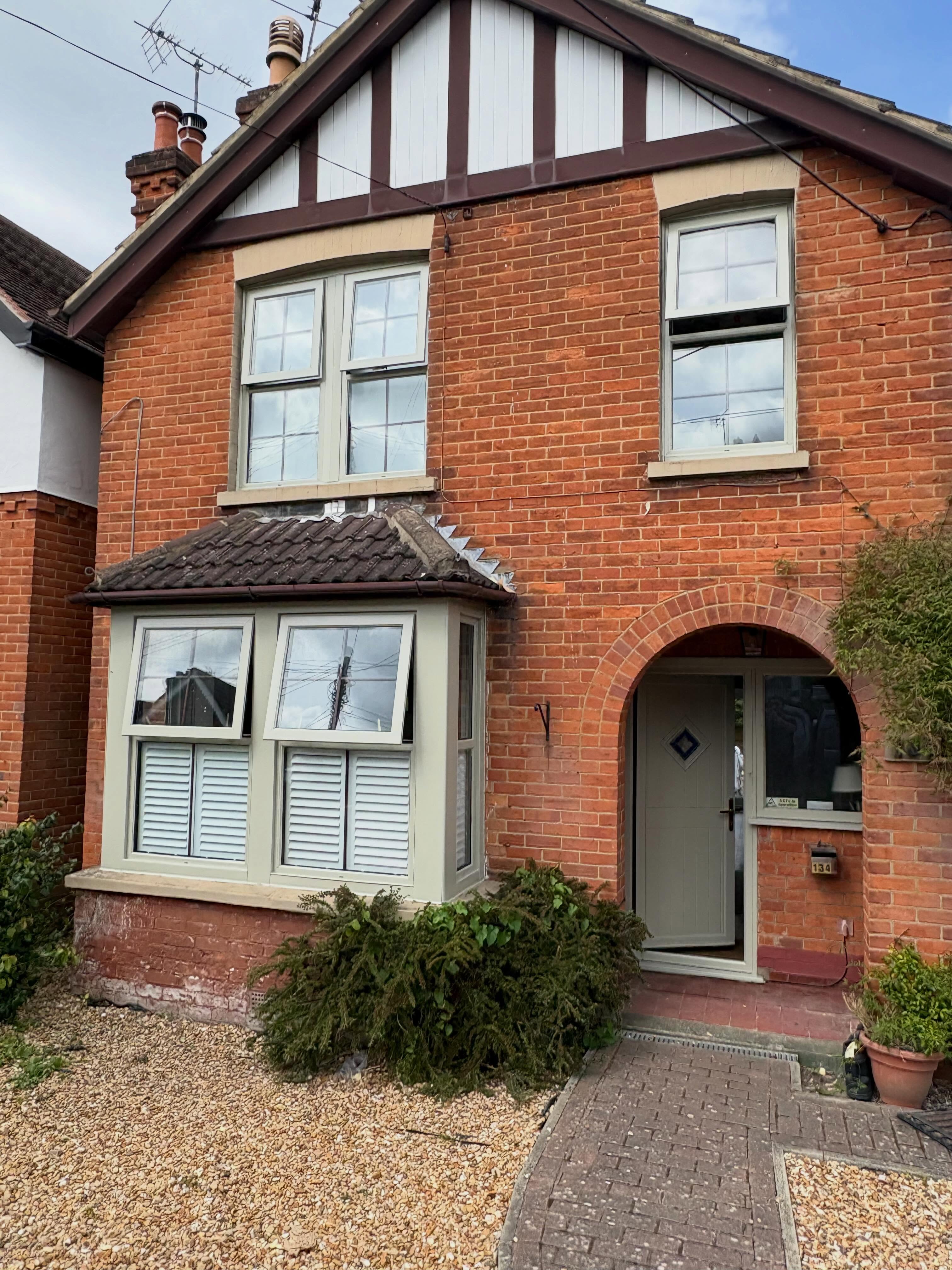 From tired woodgrain to a clean modern finish 🤍
All windows, frames and front door professionally sprayed for a complete exterior refresh — giving this home a brighter, more modern look without the cost of replacing everything.
A huge transformation with minimal disruption 👌
📍 Nationwide service
📞 07395 539891
🌐 ARL Coatings
📩 arl.coatingsuk@gmail.com
#upvcspraying #upvcpainting #windowspraying #doorspraying