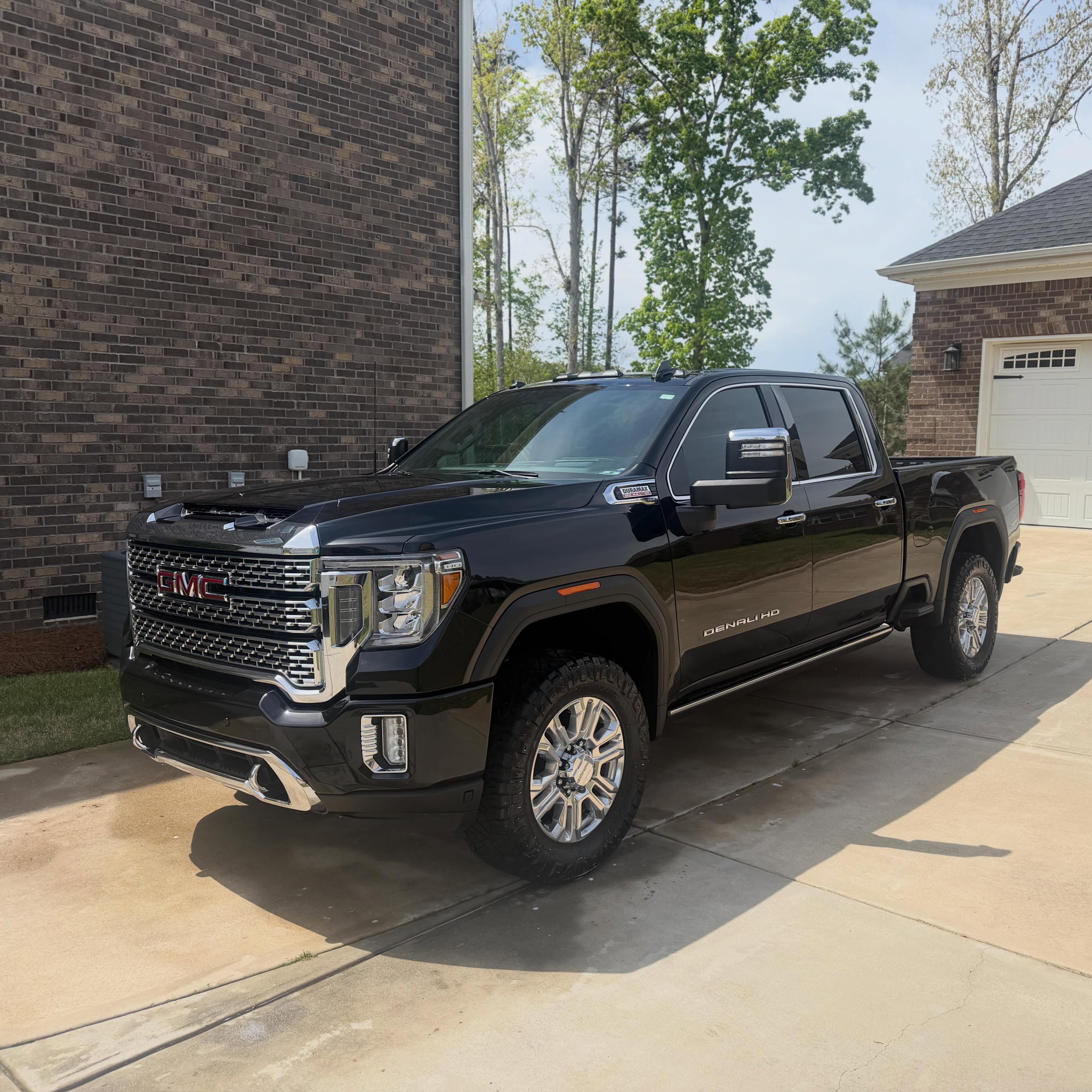GMC 2500 Denali biweekly service.
Thanks for your continued support.
*📅 APPOINTMENT ONLY‼️
www.jcsmobiledetailingllc.com
📱 Call or text (803) 542-1442
#MobileDetailing SCDetailers CarolinaDetailers #Wax Shampoo #PaintCorrection #CeramicCoating InteriorDetailing #HeadlightRestoration ColumbiaSC ElginSC LexingtonSC WestColumbiaSC BlythewoodSC IrmoSC CayceSC LugoffSC LakeMurraySC FortJackson