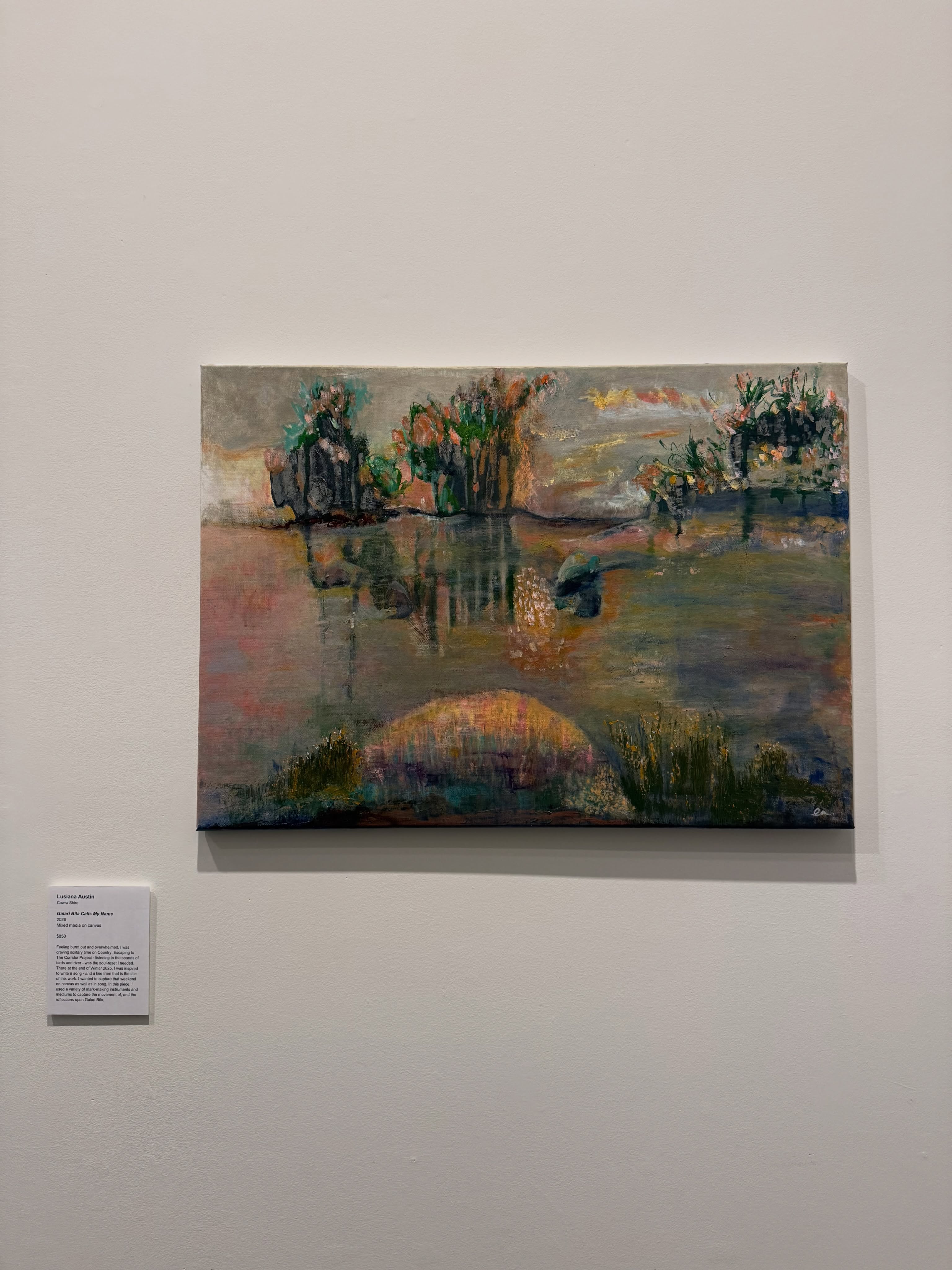 I was only able to stay briefly at last weekend’s opening of Central Belonging at @cowraregionalartgallery (before heading to our duo gig with @shanekerrmusician) but what a lovely time it was!
It was a blessing to catch up with so many beautiful people (you all know who you are) and to have my hubs and SIL there too.
Such a special group of creatives and a wonderfully curated exhibition.
Enormous congrats to all artists but especially to my friend @shani.nottingham who won! So proud of you!
Get along and see this exhibition if you can x