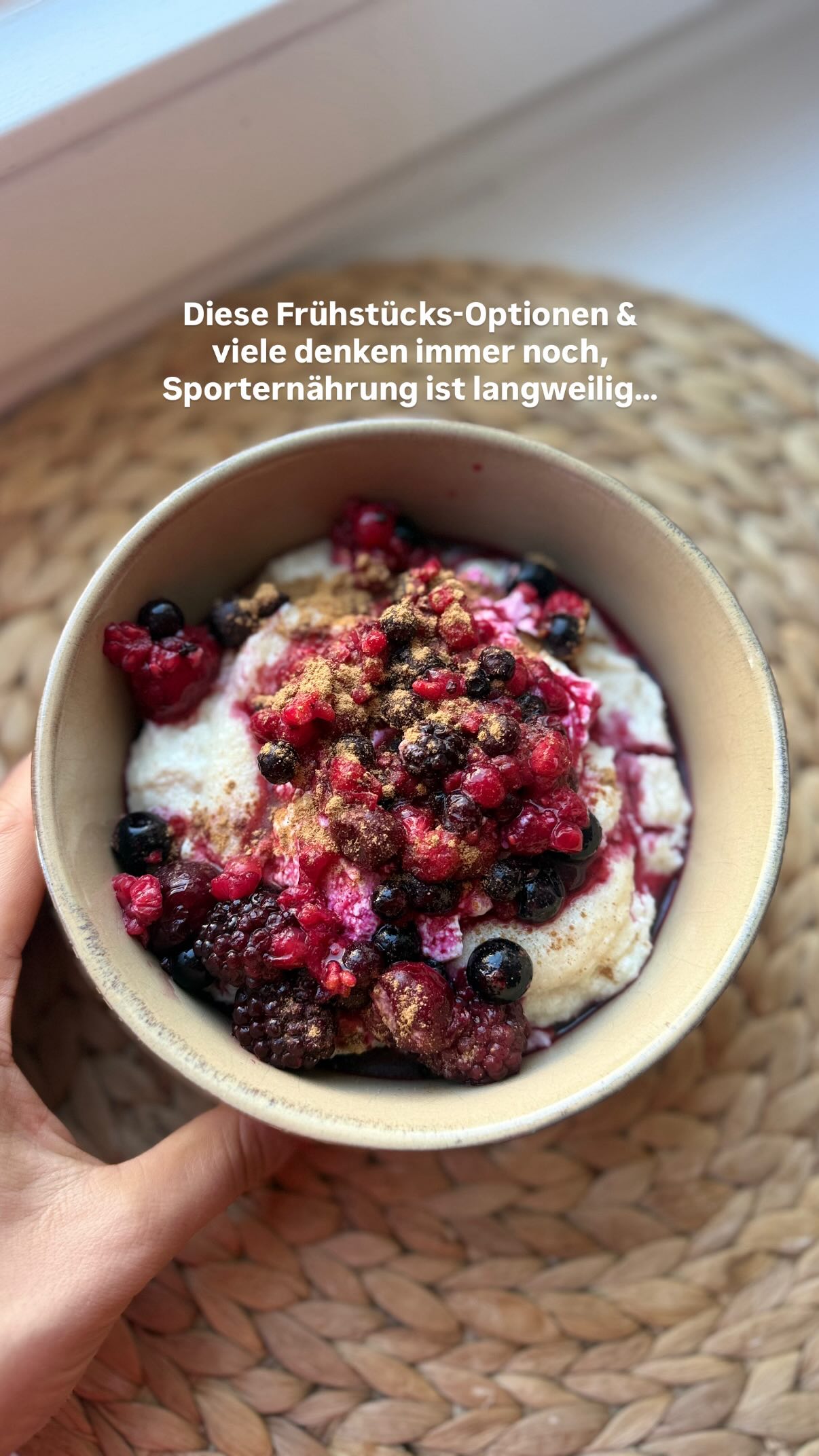 Aktuelle Favorites đ„Ł Protein- & ballaststoffreich, lange & gut sĂ€ttigend, stabile Energie und der beste Start in den Tag!!âĄïžâșïž
Von wegen langweilig đđœââïž
âą GrieĂbrei Speciale: 35g Protein I 10g Ballaststoffe
âą Schoko-Porridge: 30g Protein I 15g Ballaststoffe
âą Apfel & Hafercunch: 33g Protein I 12g Ballaststoffe
âą Skyr-Bowl: 40g Protein I 11g Ballaststoffe
âą Scrambled Oats: 37g Protein I 11g Ballaststoffe
âą Overnight Oats: 38g Protein I 14g Ballaststoffe
Alle Rezepte findest du in meinem Feed.
Folg mir gern fĂŒr mehr Input & Rezepte rund um deine SporternĂ€hrung @franziska.hadaschik
#sporternÀhrung #rezeptideen #balance #gesundeernÀhrung #proteinreich