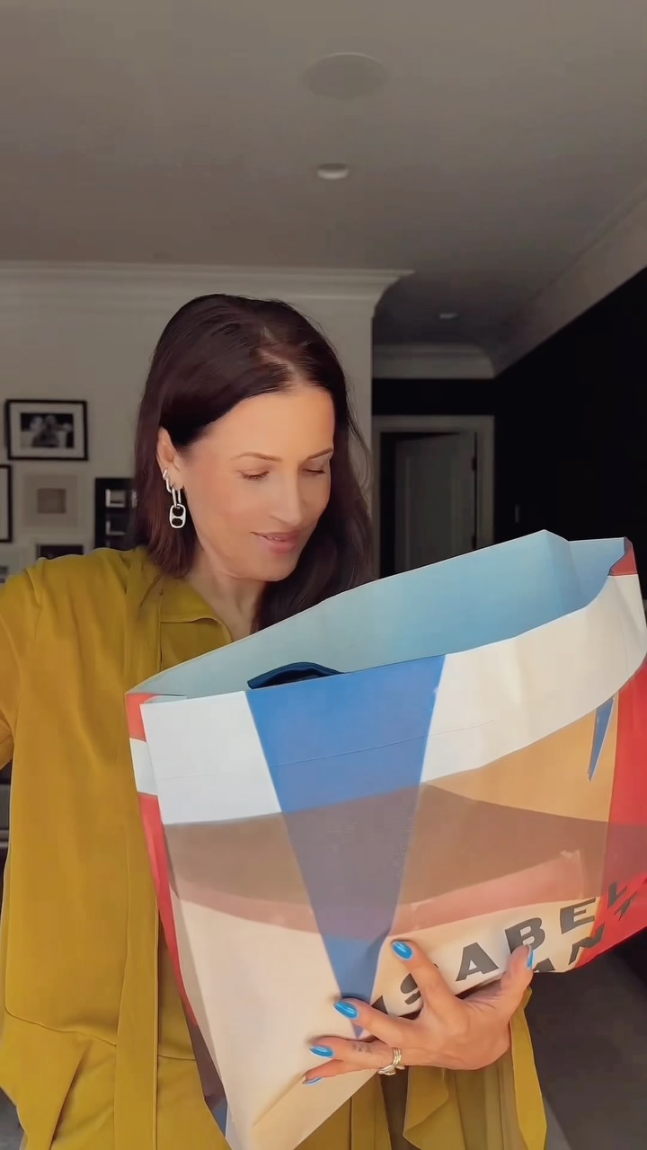 I don’t usually obsess over bags but this one had been living rent-free in my head for months. My Mother’s Day gift finally arrived and I’m unboxing my Isabel Marant Bolton bag. The leather, the slouch, the hardware—it somehow feels effortlessly cool without trying too hard. Safe to say she was worth the wait. 🤎
What color do you prefer??!! I can tell you, the cognac still needs to be in my collection!
Thank you to my 3 beautiful boys❤️❤️❤️
I’ve linked the bag in my ShopMy, a great bag at a great price! #isabelmarant @isabelmarant #unboxing #fashionover50 #handbagstyle