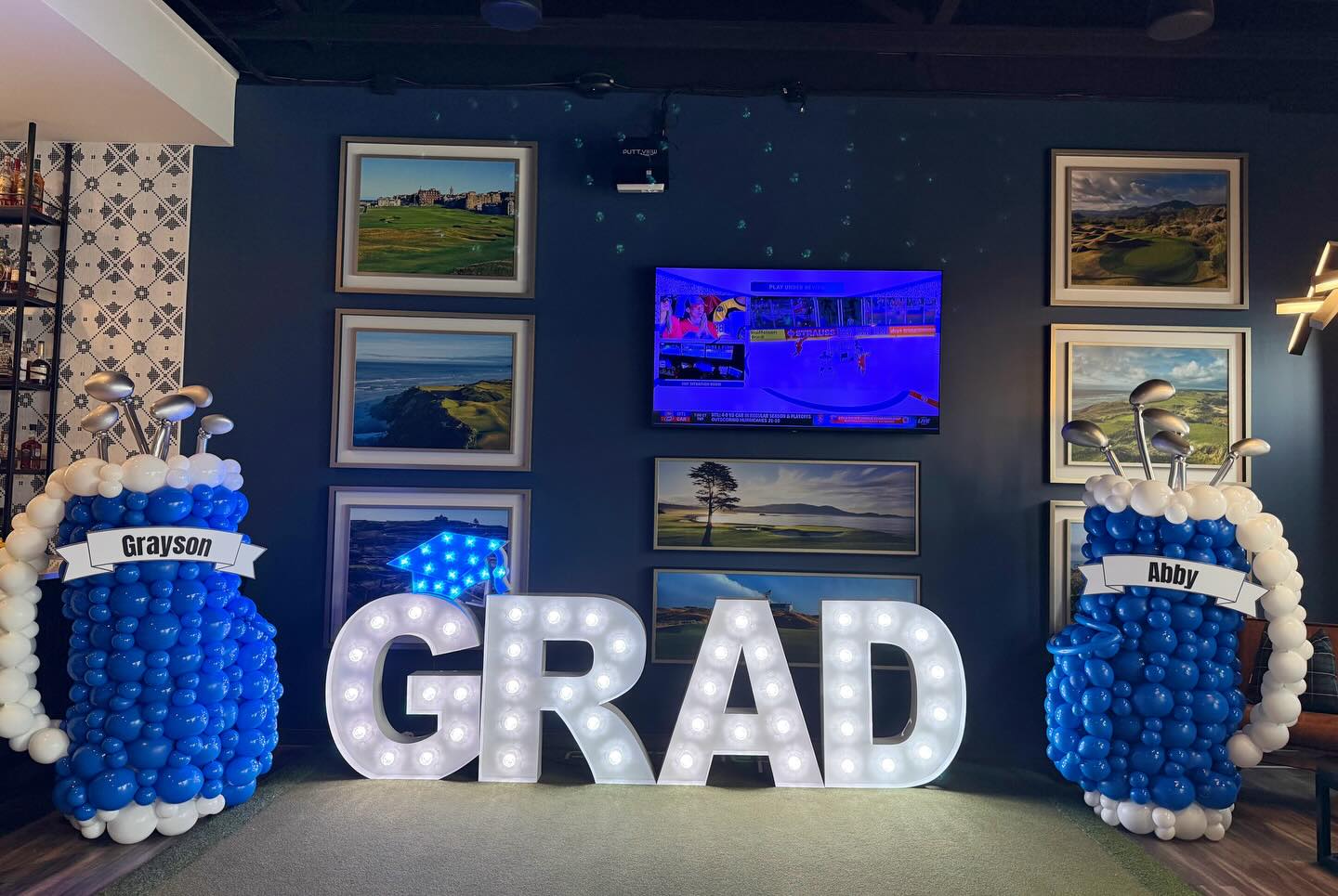 Two grads, one big celebration ⛳🎓
Congratulations to Grayson and Abby on their graduation! We loved bringing this golf themed party to life with custom golf bag balloon sculptures and decor made just for their celebration!!
#evansvillein #graduationballoons #golfballoons #balloondecor