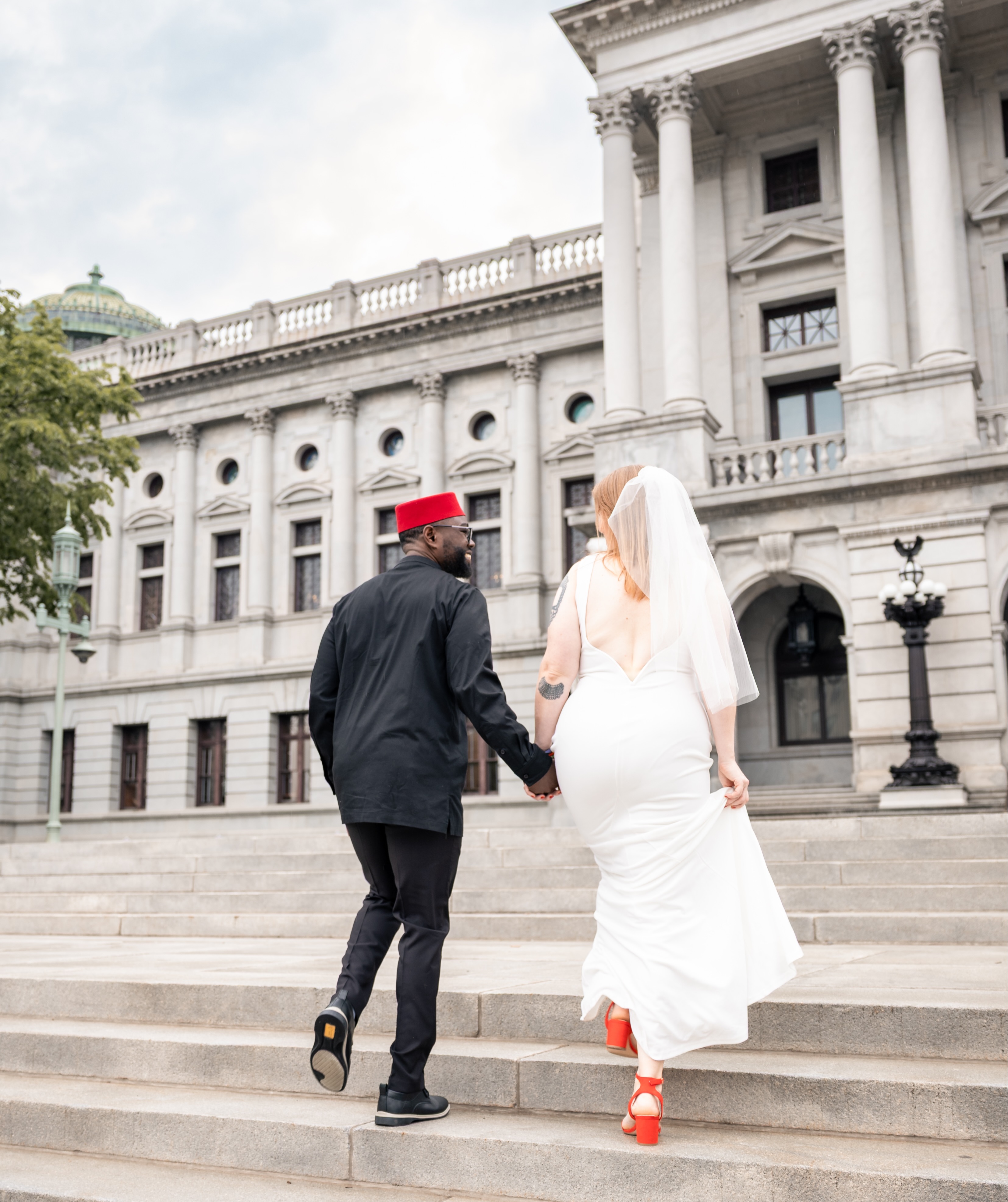 Wedding at the capitol 🤍
A huge thank you to Hannah and Brian for entrusting me to capture their wedding day. From a stunning ceremony at the capitol building to the party in midtown, it was a day I’ll remember forever!
🎉 Reception: @broadstreetmarket
📸 Photobooth: @naterpix_photobooth
🌯 Food: @yumyum.officialpa
#WeddingPhotographer #PennsylvaniaWedding #PennsylvaniaPhotographer #CentralPA