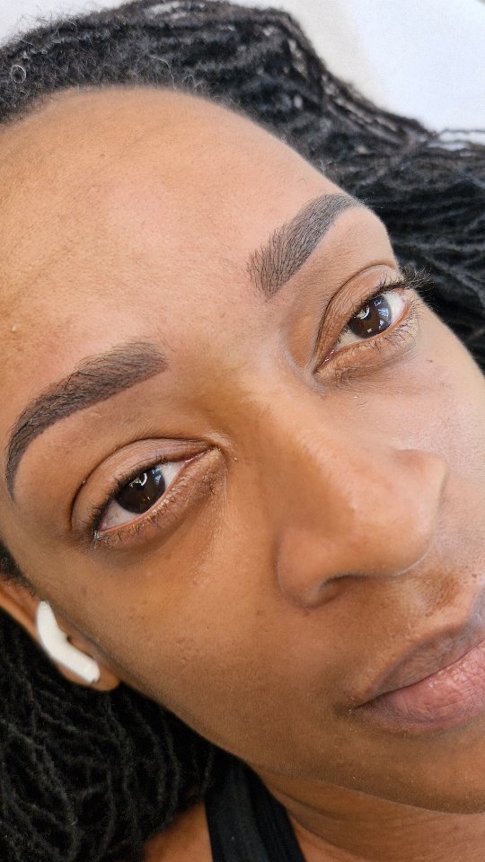 How your permanent makeup up age and fade from skin without shifting into gray/blue colour its important. Only soft, natural aging brows at EH permanent makeup
#naturalageingbrows #powderbrows #softframepowderbrows #stalbansalon