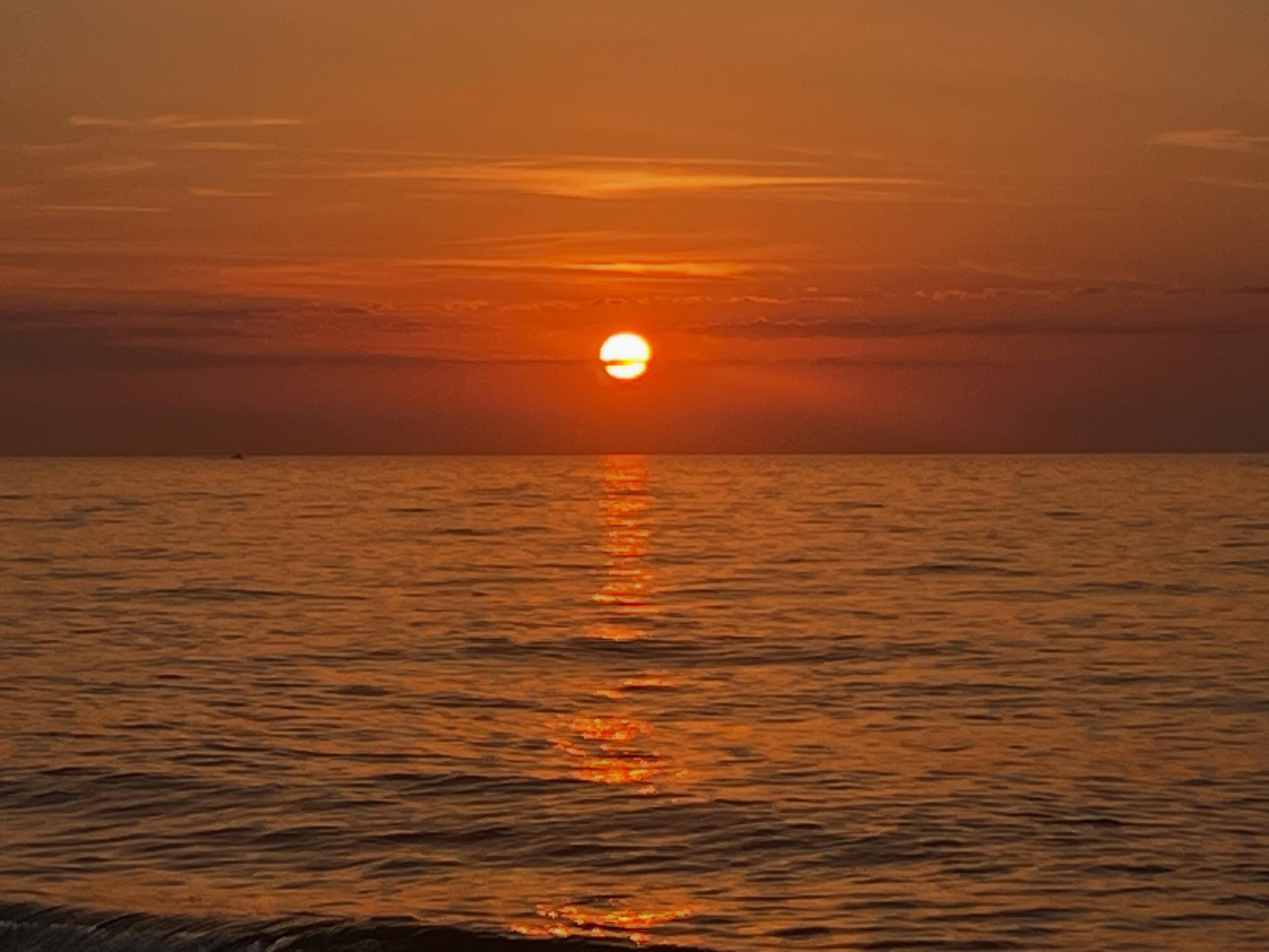 Early rise to watch the sun rise #berylscampsite #beesandsbeach #southwestcoastalpath