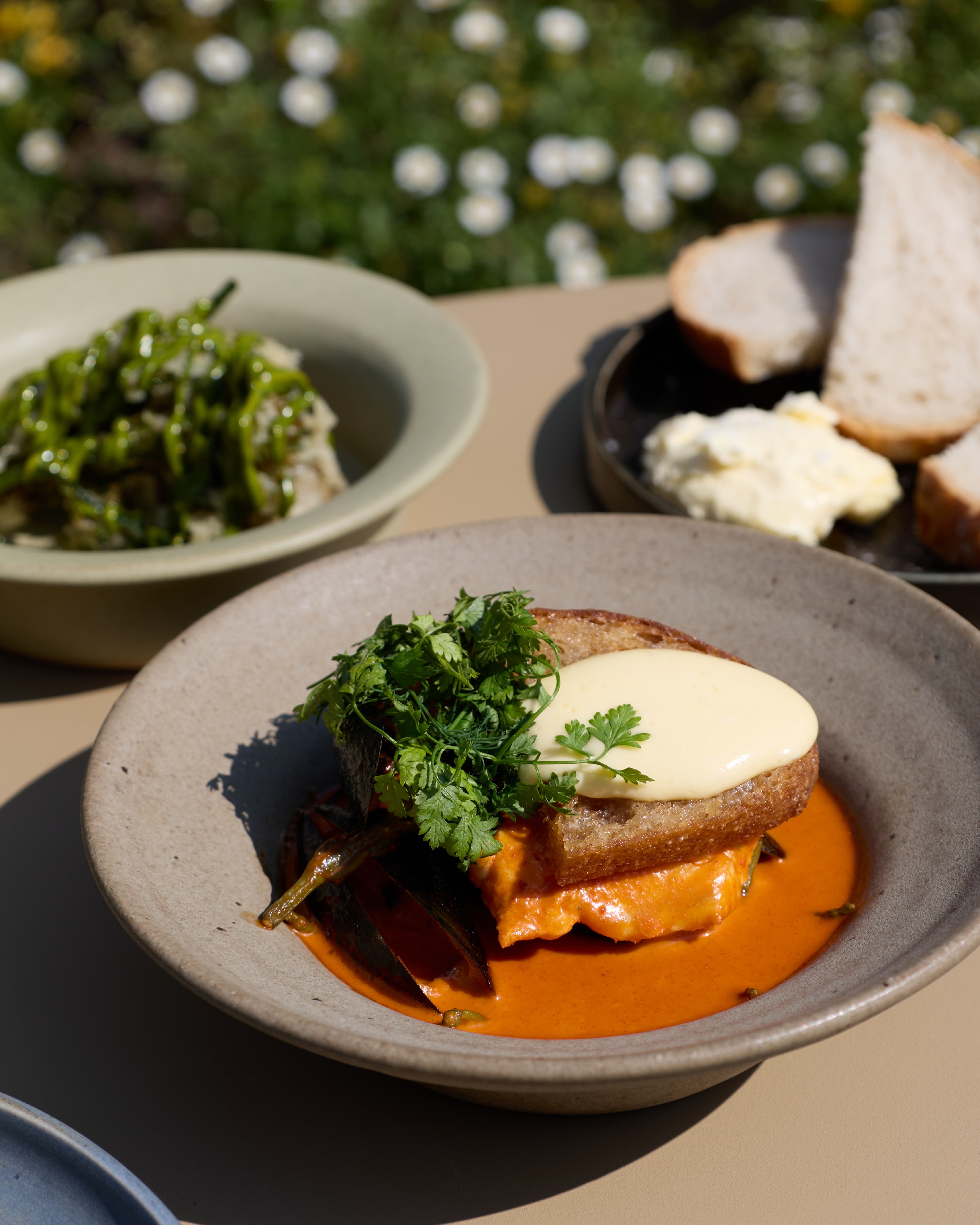 A selection of small plates served for relaxed dining in the courtyard at House of George, accompanied by carefully chosen wines. Designed for sharing, each dish reflects local ingredients and considered preparation.
A setting shaped by spring sunshine and easy conversation, where time is best spent outdoors with good food, wine and company. Courtyard seating is also dog friendly!
Join us this Bank Holiday weekend at House of George.
#cotswolds #finedining #smallplates