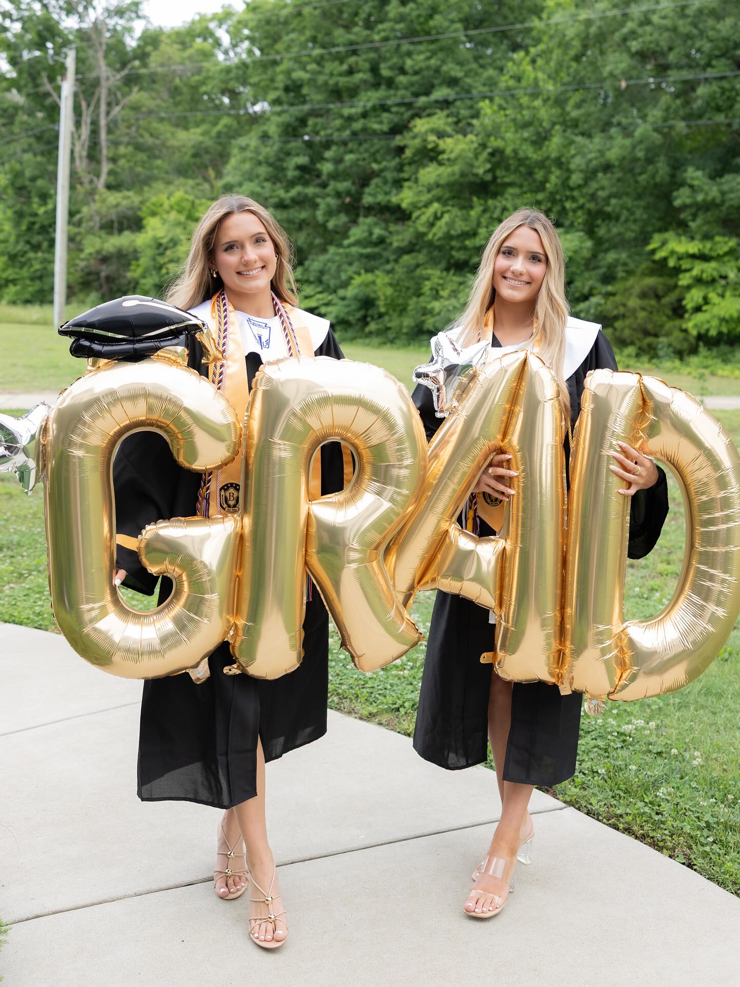 πβ¨ This is what Williamson County Schools produce. β¨π
If youβre relocating and wondering whether the school system is worth it β let me show you the proof right here. These are my daughters. And their story is the reason Iβm so passionate about helping families move to this community.
Hereβs what a Williamson County education delivered:
π
Academic Excellence:
π AP Honors Graduates β college-level rigor from day one. Summa Cum Laude.
π Dual Enrollment β graduated high school with 12 college credit hours already banked
π Top 1% of all high school students in the State of Tennessee
π° Earned a $10,000 scholarship to attend a 4-year Tennessee state university.
πββοΈ Athletic Achievement
π₯ Combined 9 State Championships in Track & Field, setting state records.
π£ Varsity Cheerleaders β leadership, discipline & team culture.
π Community Recognition
π Homecoming Court β respected by their peers & their community
π BONUS: Tennessee Promise Program
π Tennessee offers FREE tuition to any state junior college for 2 years (after 1 year of residency) β thatβs thousands of dollars back in your familyβs pocket just for choosing Tennessee as home
π This didnβt happen by accident. It happened because Williamson County invests in its kids β academically, athletically, and personally.
If youβre making the move and want your children to have every advantage possible, Iβd love to help your family find your place here.
Link in the bio for free relocation consultation.
#jacklerond #WilliamsonCounty #WilliamsonCountySchools #RelocatingToTennessee #MovingToTennessee #MovingToNashville #FranklinTN #BrentwoodTN #TennesseePromise #RelocationBuyers #SchoolsFirst #NashvilleRealEstate #TopSchools #FamilyFirst #GraduationSeason #ProudMom #TennesseeLife #NewConstruction #RealtorLife #RelocateSmart