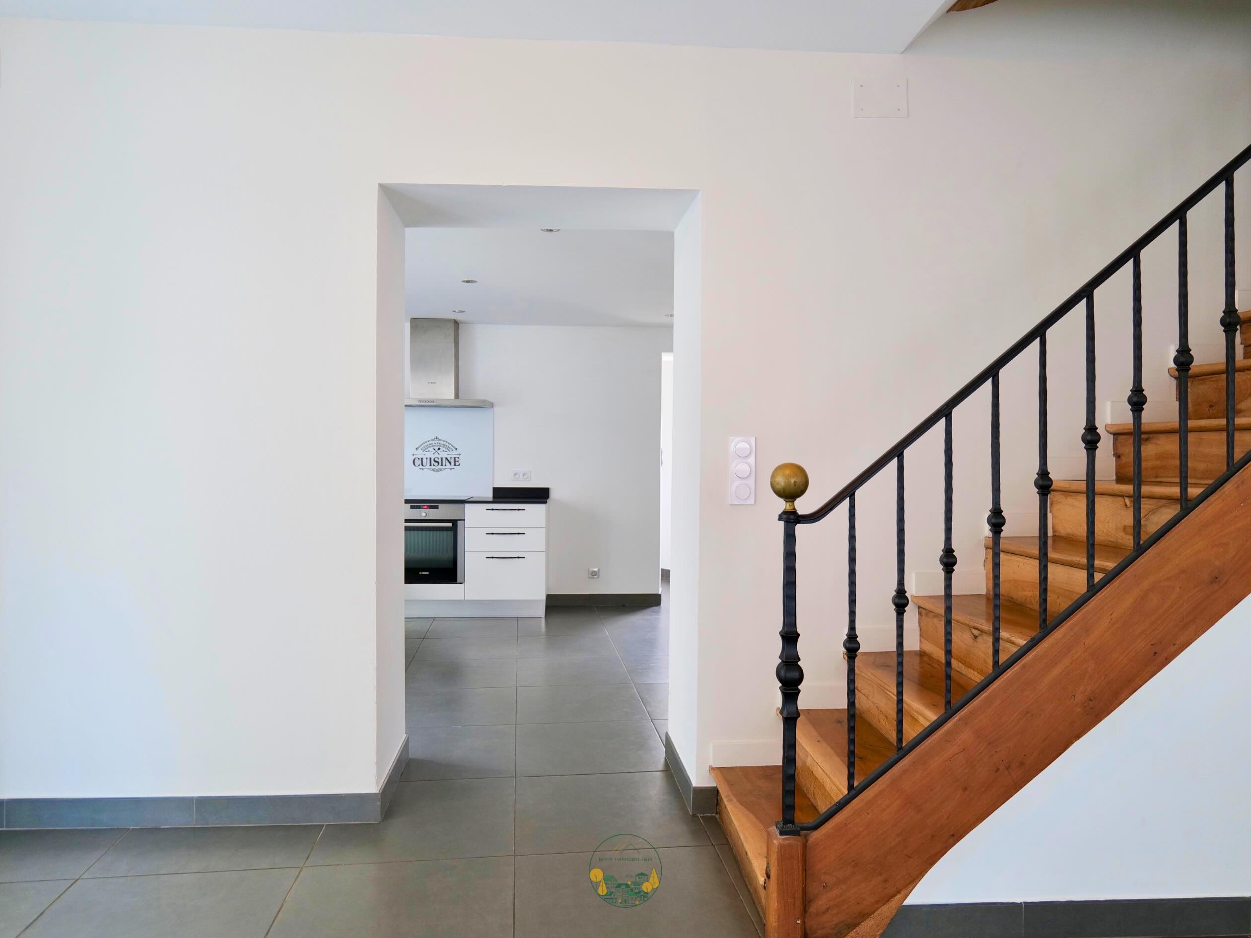 A découvrir, jolie maison de ville idéalement située à Eybens le bourg ! Contactez nous pour organiser une visite.
#eybens #achatmaison #immobilier