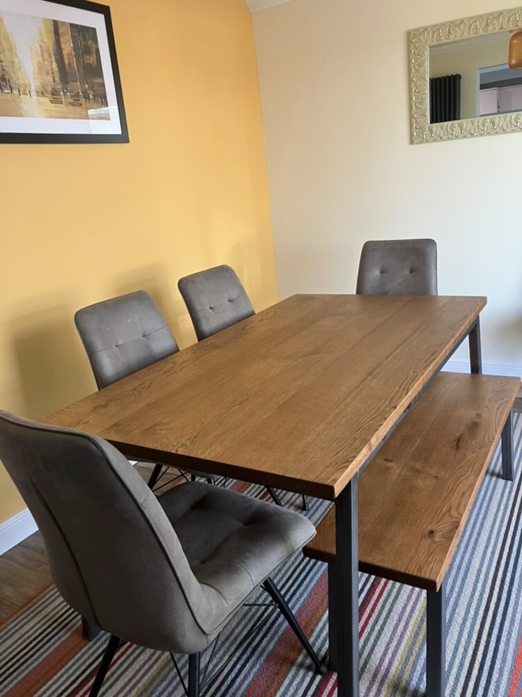 Thank you for sending in these lovely pictures of recently delivered dining set.
Our FS Oak standard thickness top paired with our Apex base on raw steel.
#rccfurniture #solidoak #oakdiningtable #industrial #madeinsheffield