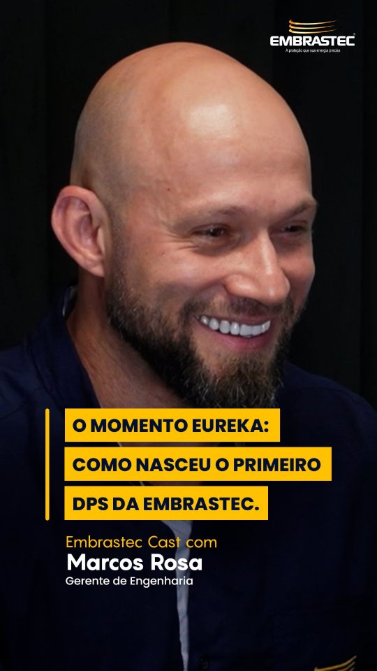 As maiores inovações nascem das necessidades reais. 💡⚡
Neste trecho histórico do Embrastec Cast, Marcos Rosa compartilha o exato "Momento Eureka" de seu pai, o Sr. Norival Rosa, fundador da empresa. Daquela garagem simples até o avançado laboratório de engenharia que temos hoje, a missão sempre foi uma só: proteger patrimônios e vidas.
Conhecer a fundo quem fabrica a proteção que você usa é ter certeza de qualidade.
▶️ O episódio completo já está disponível.
A proteção que você usa tem história de verdade!
Marque aquele seu amigo que vive "inventando" soluções criativas na elétrica!
#EmbrastecCast #IndustriaNacional #EngenhariaEletrica #CorteEstrategico #Embrastec