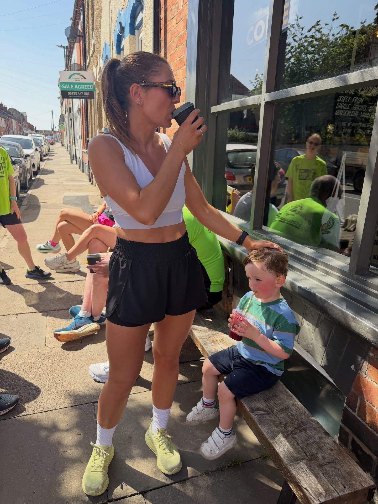 A sunny few days 🥰☀️🫶🏻✨
🏃♀️ Park run ✔️ straight to coffee shop
🍑 Not gunna lie, for someone that has never had a juicy 🍑 … I’m gunna take this photo. (Thanks to the shorts)
🧸 Lots of toys for little ones to play with in my class @mummyandminifit
💪🏻 Few of my strong mumma’s working hard in my class @mummyandminifit
📸 When I decided to have a mini photoshoot in 30 degrees 🥵
🍓 Smoothies are life for my kids
💘 Decided to get the Barbie bus out for the girls to play with so I could enjoy 5mins of sunbathing 👙☀️
👙 Me enjoying the 5mins of sunbathing (with a beer 🍺)
🚴♀️ Took the girls out for a mini bike ride. It was the cutest afternoon ever! I’ll remember that for ever 🫶🏻💞
🏃♀️ Decided to go to a track session, something I’ve never done! I honestly was petrified but obviously turned out to be ok 😂 Thanks @tomwoods.fitness
🤳🏼 The quickest turn around from track session to London. I was checking if I was still red as a tomato 🍅 😂
👨🏼👨🏻 Brothers @gary_simmo @jasimmonds
🥳 The cutest day celebrating my nephew’s 1st birthday
🎂 Caught Benji going for it with the cake and 2 seconds later realising there was a 🐜 on him. 😂
#family #summeriscoming #fpy #mumlifestyle