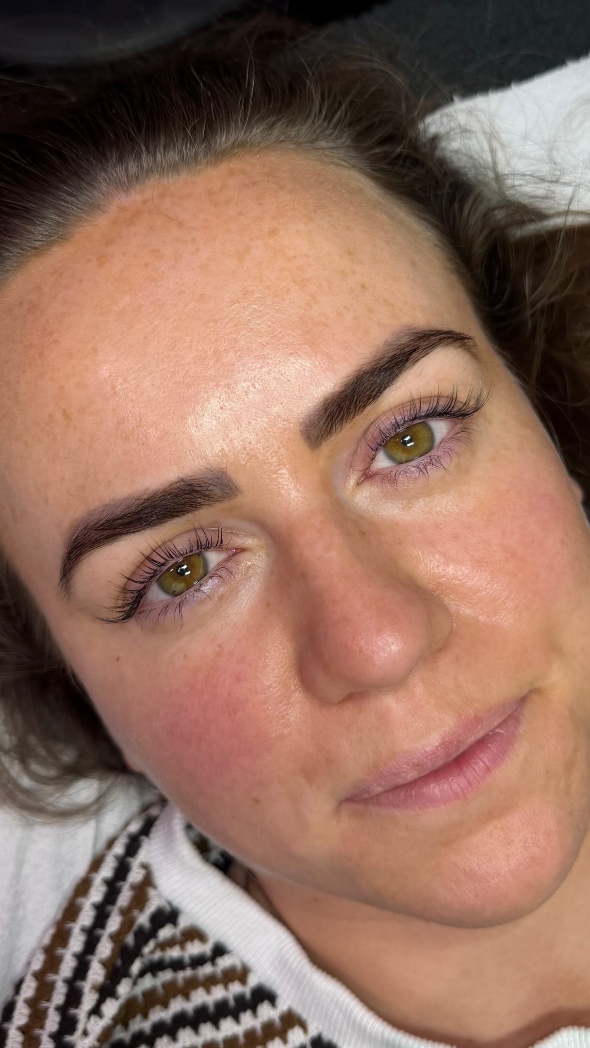 Favourite treatment of the week goes to….
The Korean Lash Lift 💫
By Ruby 🤍
A Korean lash lift is a more advanced, nourishing technique designed to lift your natural lashes from the root while keeping them healthy, soft & glossy ✨ Unlike a traditional lash lift, the Korean method focuses on lash health first, using gentler solutions and precision techniques for a longer lasting, beautifully natural curl.
Treatment Price: £60 💫 Includes head massage
And because self-care matters… enjoy a relaxing head massage while your lashes are processing 😍
Perfect for anyone wanting effortlessly lifted lashes with a luxury experience ✨
DM to book your appointment 🤍
#KoreanLashLift #LashLift #NaturalLashes #BeautyTreatment #LashGoals SelfCare LuxuryBeauty