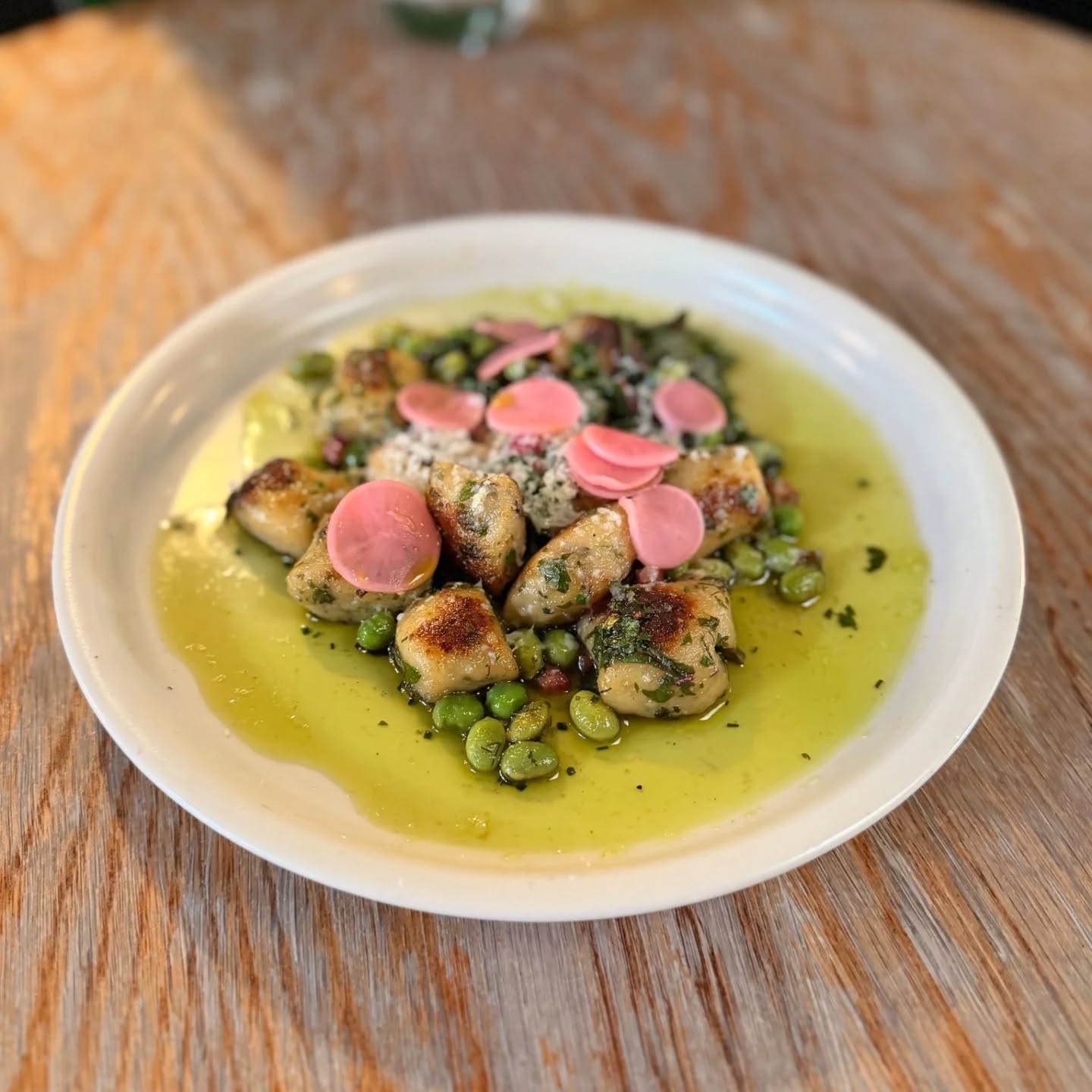 Spring Vegetable Gnocchi, Heb Enw Goats Cheese, confit Garlic butter, pickled Radish
#gnocchiyoursocksoff #theveggiesmademedoit #handmadepasta