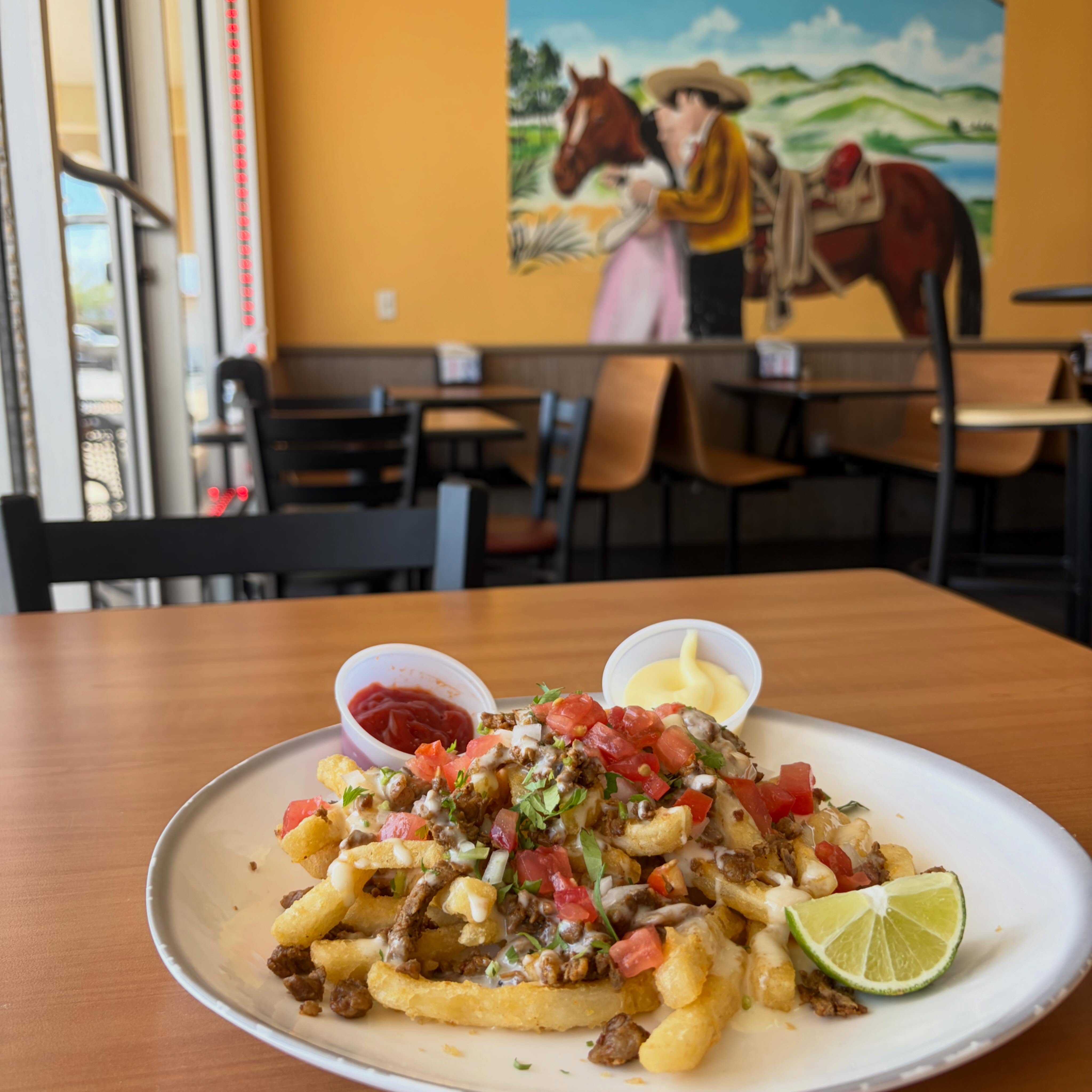 🔥 Loaded Fries done right.
Crispy fries topped with steak, mild jalapeño queso, cilantro, onions, and fresh tomato.
Order them with our special chipotle mayo sauce for the perfect finish. 😮💨🔥
📍Taqueria Emanuel
Come hungry. Leave happy.
#LoadedFries #TaqueriaEmanuel #TampaFood #TampaEats #SteakFries MexicanFood Foodie Fries TampaRestaurants ChipotleMayo