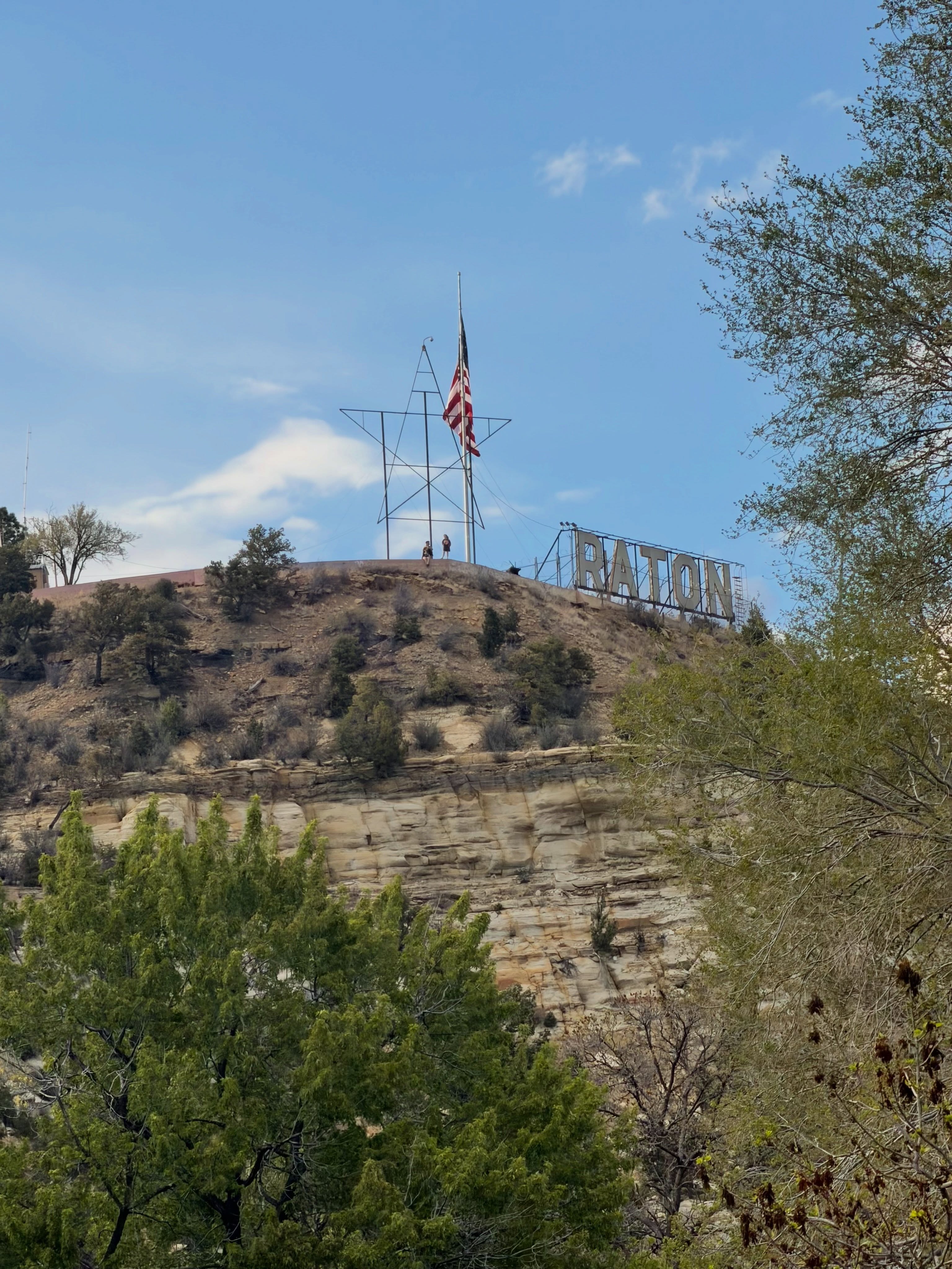 Happy Memorial Day from Explore Raton!🇺🇸
#NewMexicoTrue #NewMexico #RatonNM #ExploreRaton #RatonNewMexico
