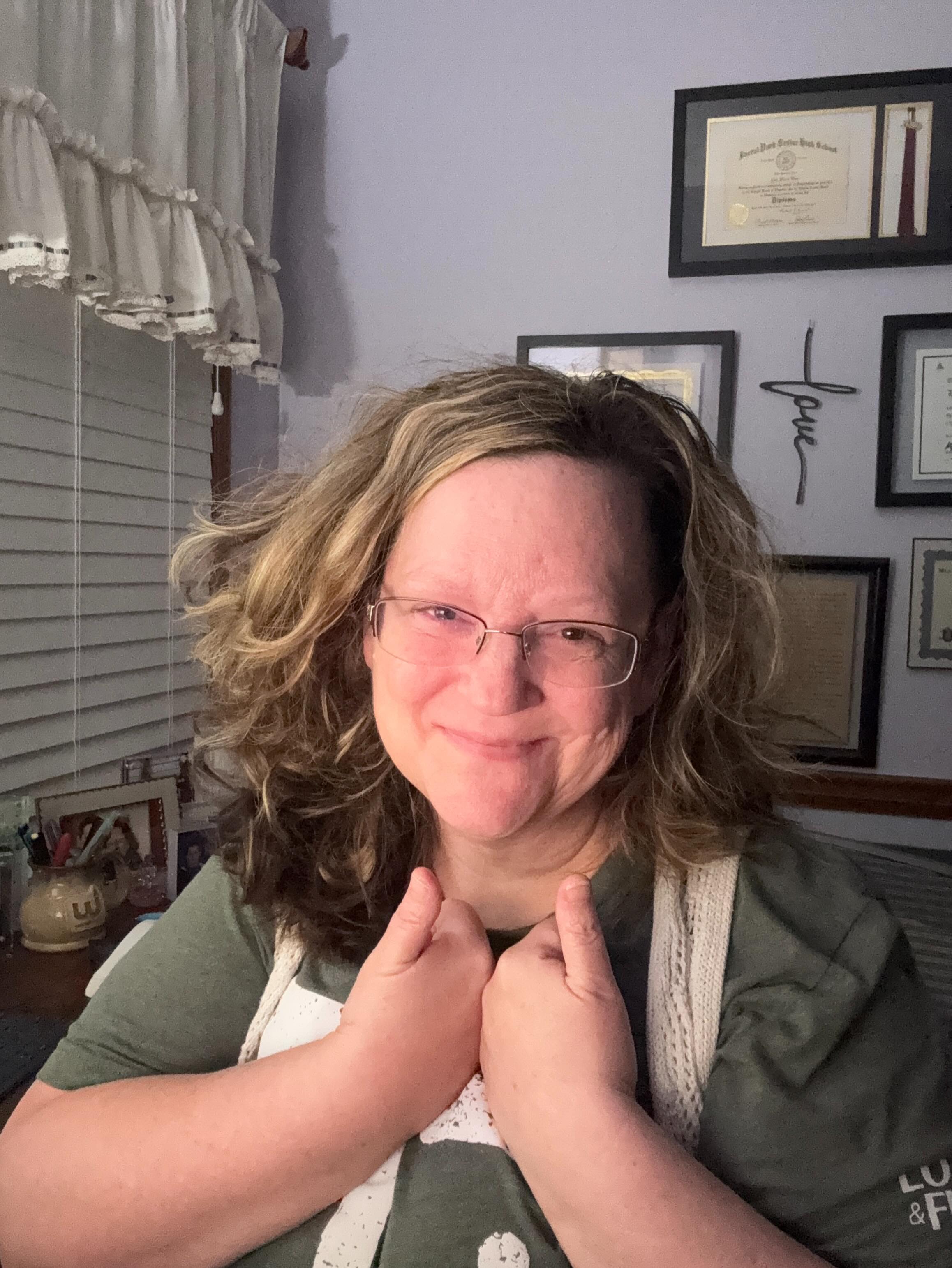 I’m not crying you’re crying 🥹
It’s a little after midnight and I’m spent.
Ten years wondering if I would finish
Ten years hoping even one would read it
Ten years walking in faith that God would bring me through
And here we are.
Thank You Jesus! May You be glorified!
#revealedhopebook #revealedbookseries #newrelease