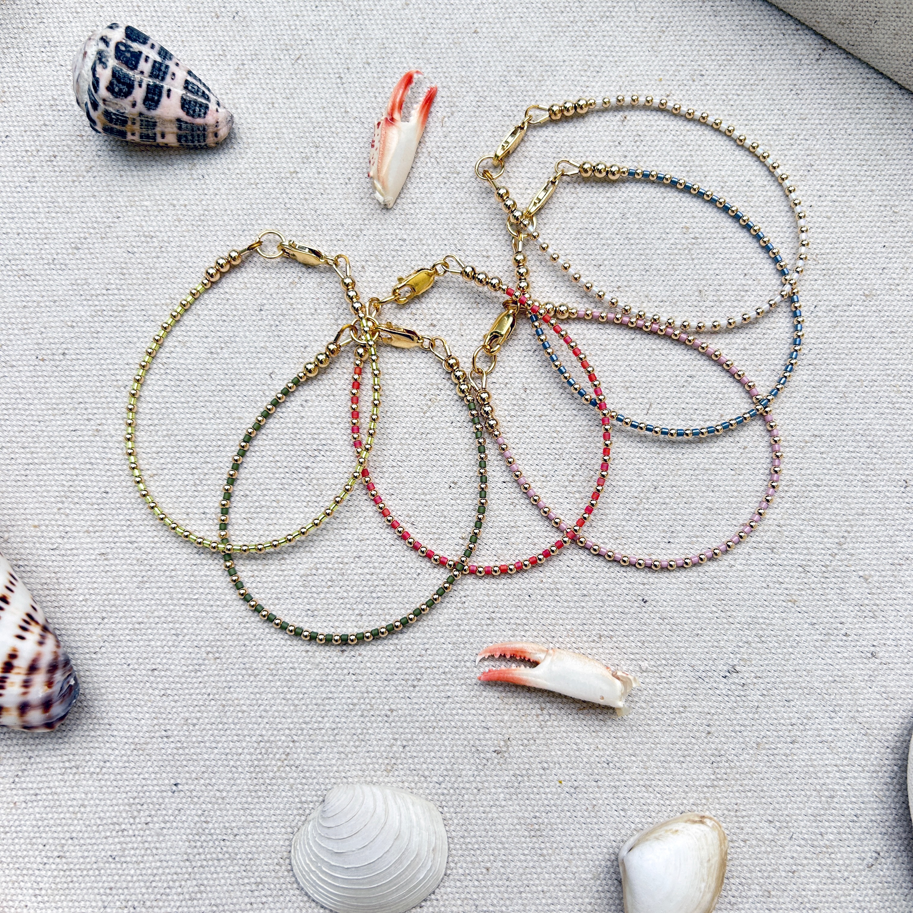 Teeny Stevie bracelets are in your summer plans 🌞🦀
Find Stevie on www.kayliedawn.com or stock your store via @faire_wholesale (link in bio)
Summer plans | Woman-owned business | Handmade jewelry