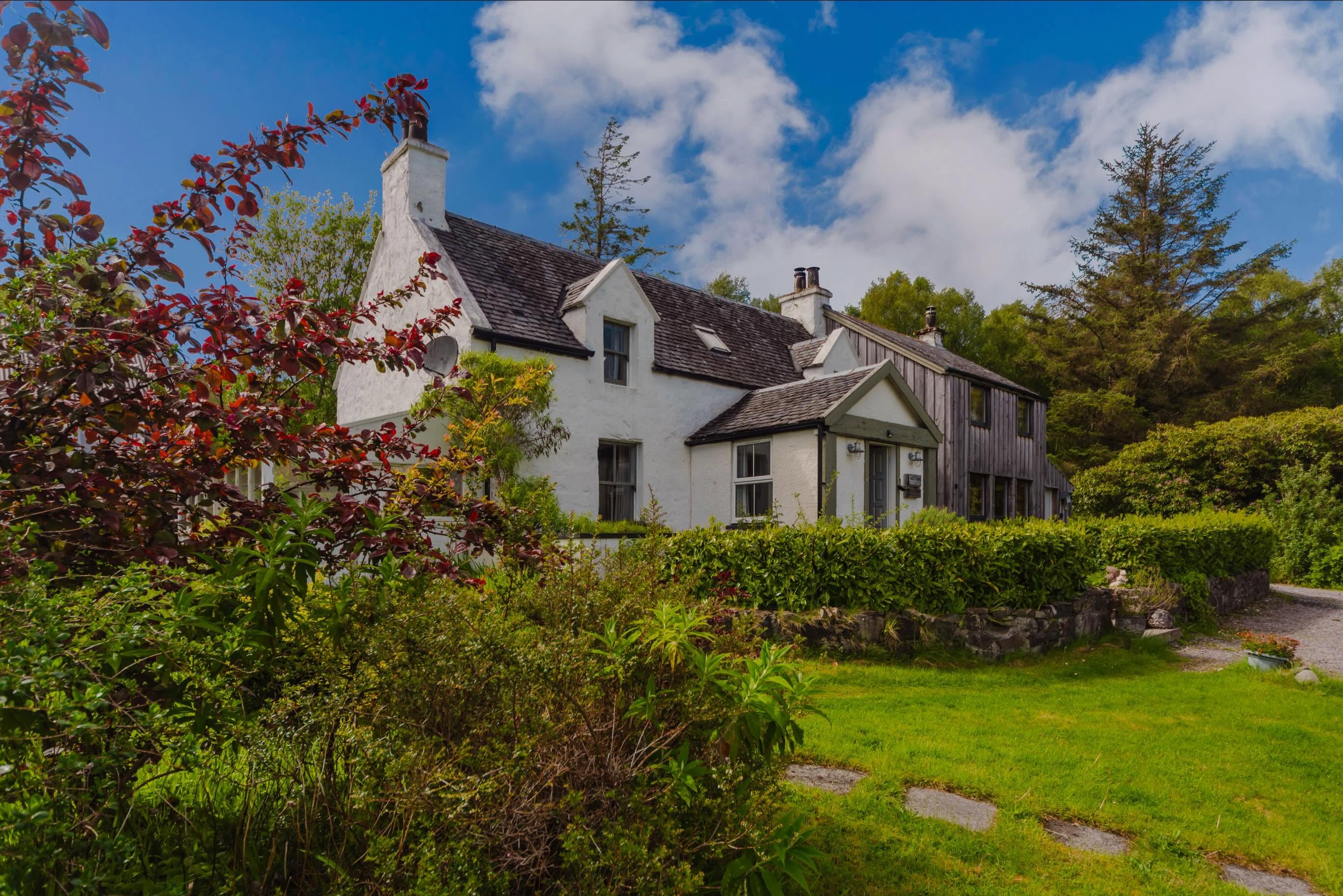 Another successful photographic trip to the Isle of Skye - photographing holiday lets and b&b’s in various locations across the island.
If you’re interested in property photography for selling your own home, marketing a holiday let or if you’re a larger business such as a hotel or backpackers hostel please check out babeinthewood.com/property for more information