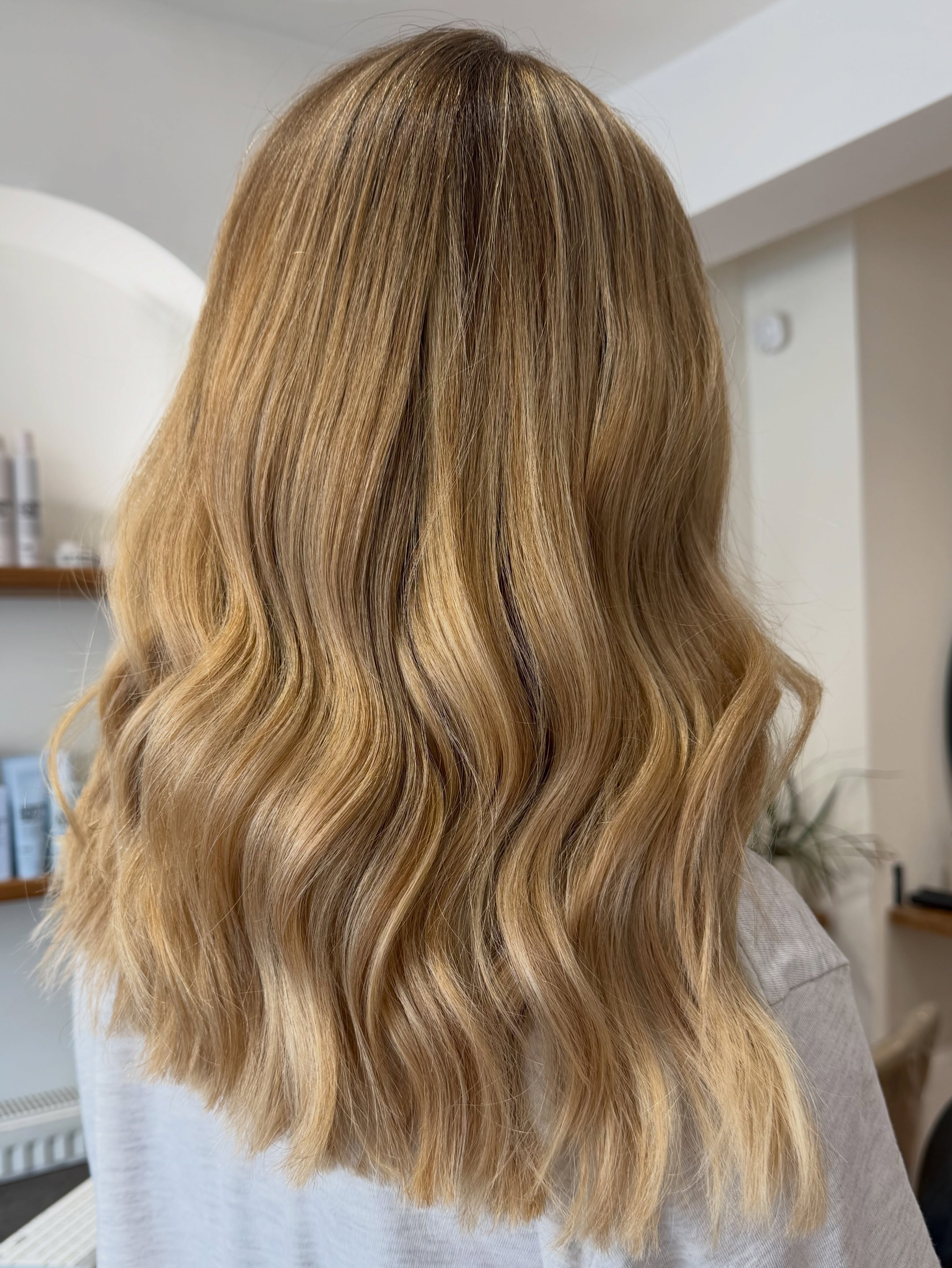Stunning honey blonde balayage
Colour @colourist_kasey
Cut @dani_hairstylistcreate