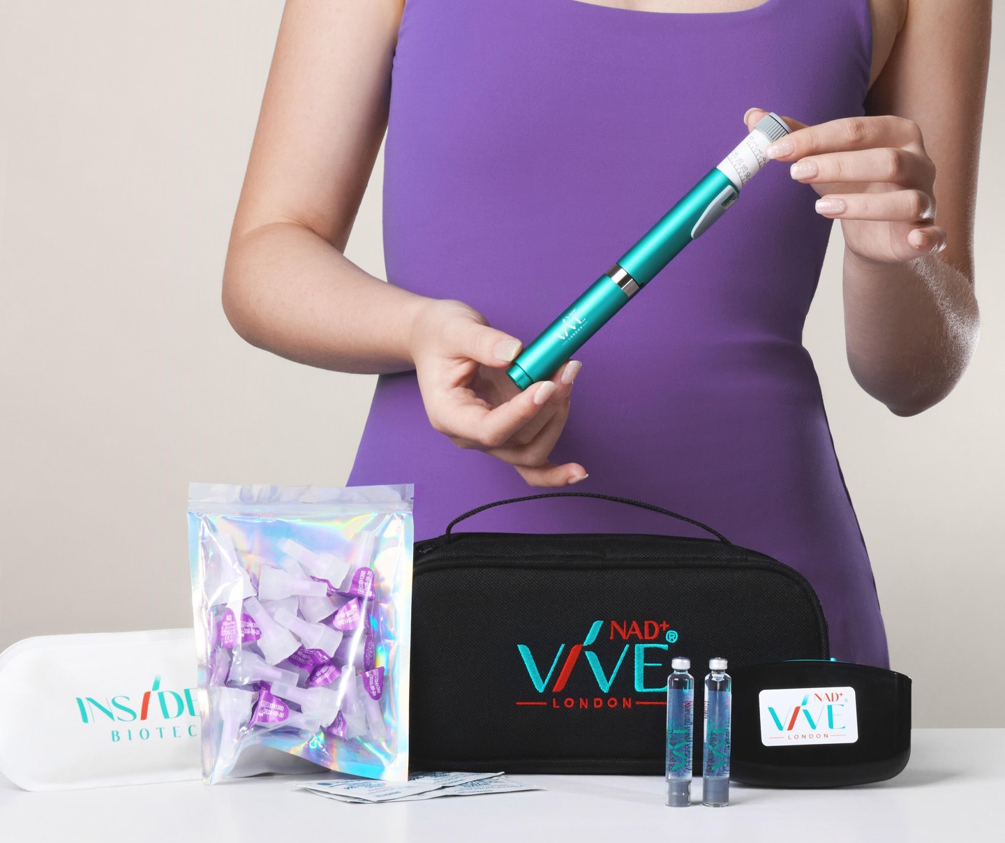 Our best-selling product for a reason.
The Voyager set.
Start your NAD+ journey now.
Visit the link in our bio to learn more.
šø: @elenlondonreels
#thevoyager #nad #wellness #vivenad