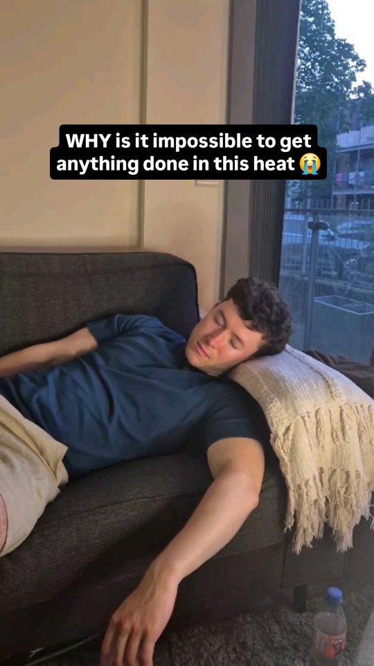 The heat makes everything 10x harder 😭 #heatwave #ukheatwave #energylevels #tiredness #hydration