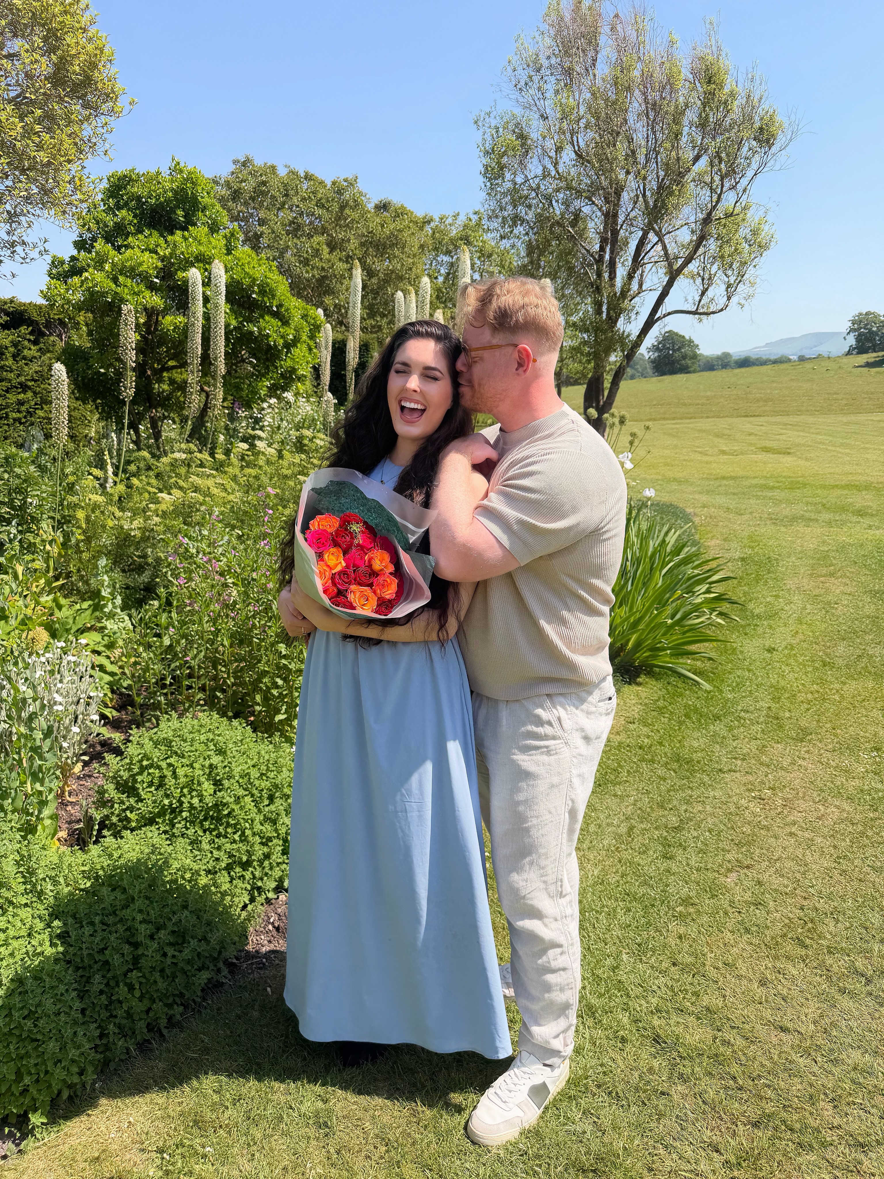 🎉 TOSCA cover showing: check! What a privilege to undertake this glorious role at @glyndebourne with such an inspiring group of people. And it doesn’t hurt that my favorite person flew in yesterday to attend!
Floria Tosca: Bree Nichols
Mario Cavaradossi: Robert Stahley
Baron Scarpia: Joseph Gansert
Cesare Angelotti: Mikayel Sargsyan
Sacristan: Darwin Prakash
Spoletta: Mark Bautista
Sciarrone: John Mackenzie-Lavansch
Jailer: George Reynolds
Conductor: So Matsukawa
Director: Eleanor Burke
Senior Coach: Steven Maughan
Language Coach: Alessandra Testai
Repetiteur: Matthew Fletcher
P.S. How beautiful are these flowers from the angel diva @caitlingotimer? 💐🥰
#opera #puccini #glyndebourne