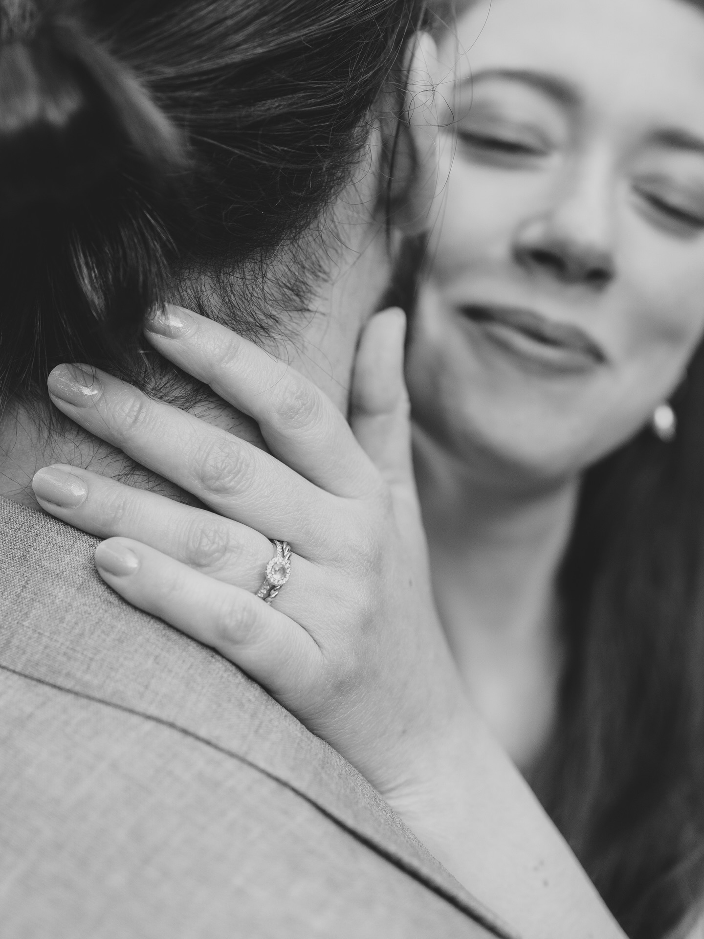 L’amour candide, c’est eux. ♡
Ceux qui profitent, qui s’amusent, qui oublient le monde dès qu’ils se regardent. ✨
Chaque histoire d’amour mérite de laisser une trace. Pourquoi pas la vôtre ? ♡
—
Candid love, that’s them. ♡
The ones who enjoy every moment, who laugh, who forget the world the second they look at each other. ♡
Every love story deserves to leave a trace.
Why not yours ? ♡
—
#photographetours #photographemariagefrance #weddingphotographerfrance #loirevalley loirevalleywedding
photographemariage #photographemariagetours chateauweddingfrance domaineweddingfrance weddingcentrevaldeloire weddingloirevalley