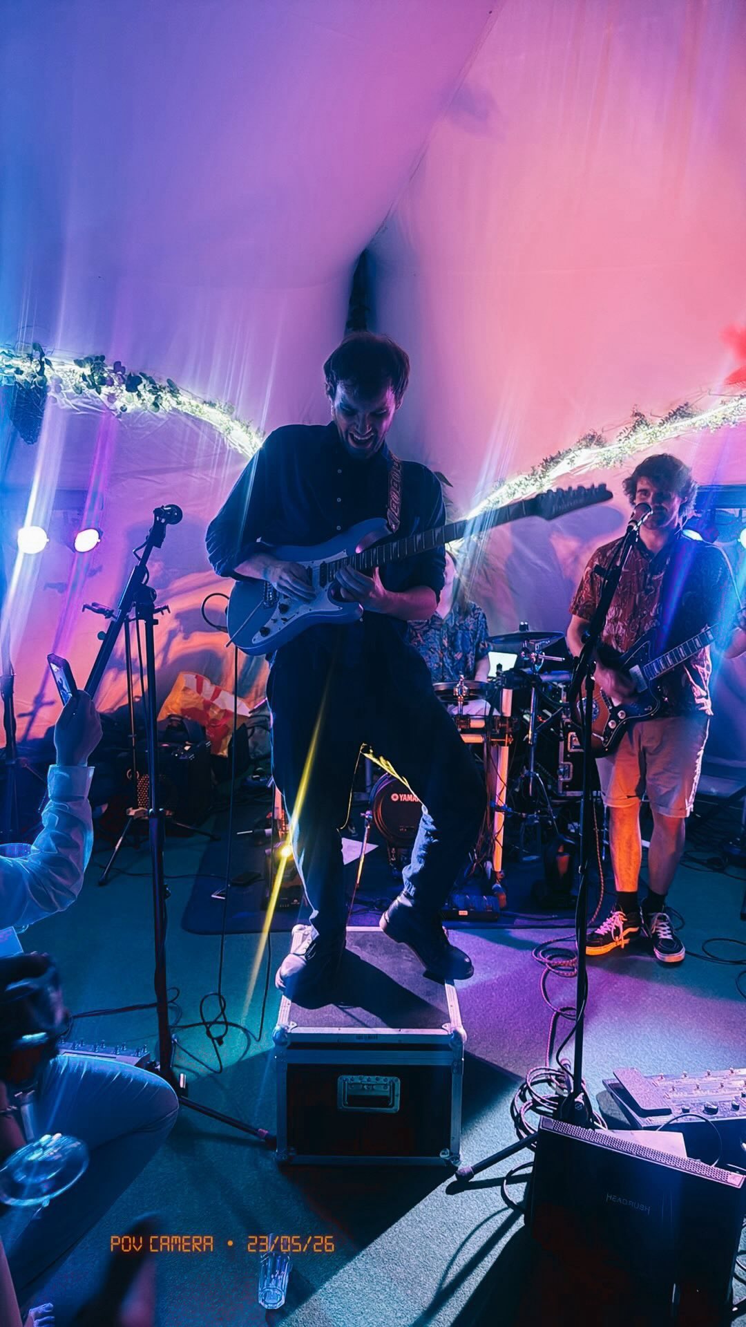 It’s been a scorching weekend of fun ☀️ It may have been the hottest weekend of the year so far but it didn’t keep these guys off the dancefloor 🕺🏿💃
#weddingband #livemusic #partyband