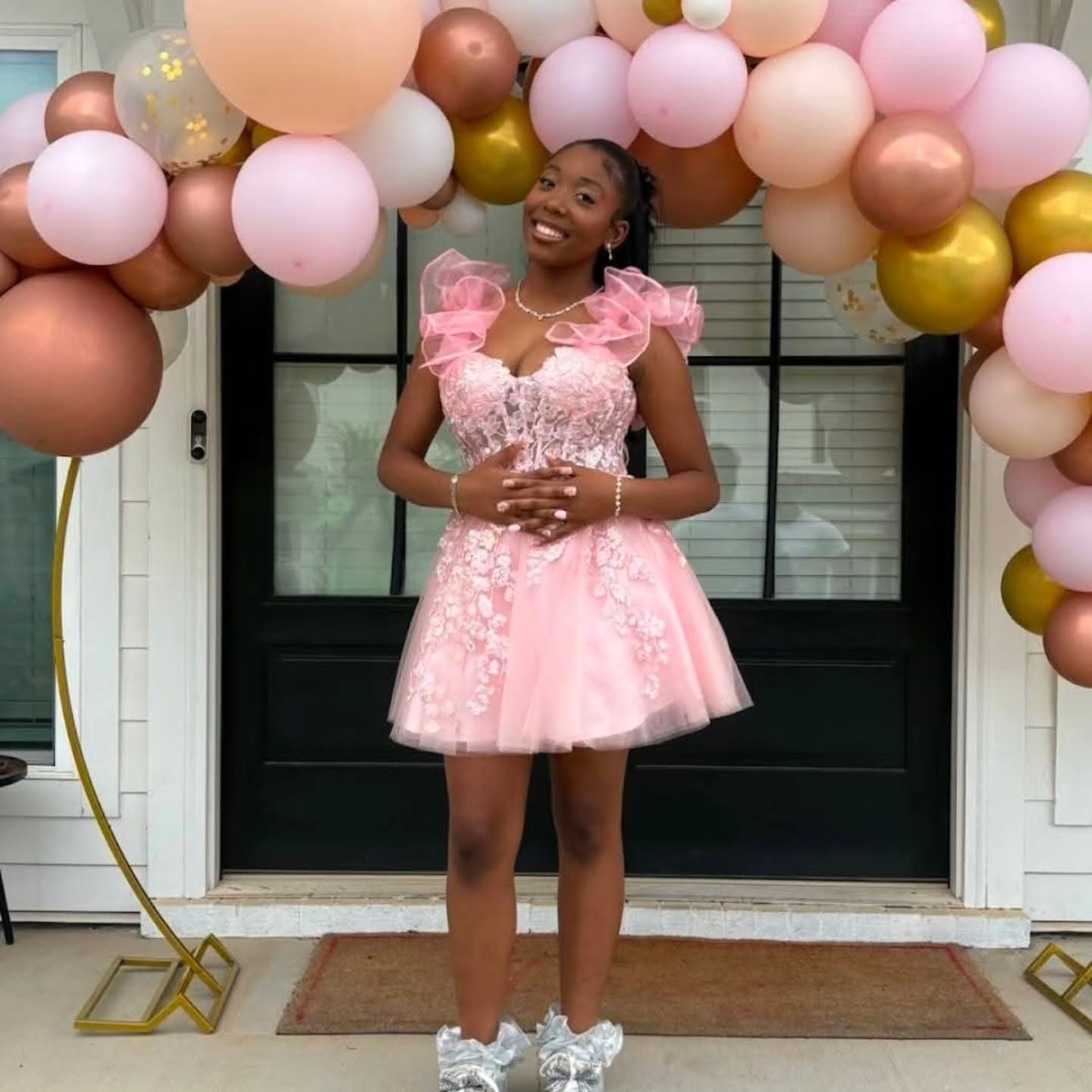 CTO Client Cam
We are excited to share that a CTO girlie visited us and found her perfect dress. To achieve the specific finished look she desired, she opted to add custom straps.
Dress: CTO Prom
Strap enhancement: Sew Fluent
#birthdaydress #custom #homecoming #cto #douglasville