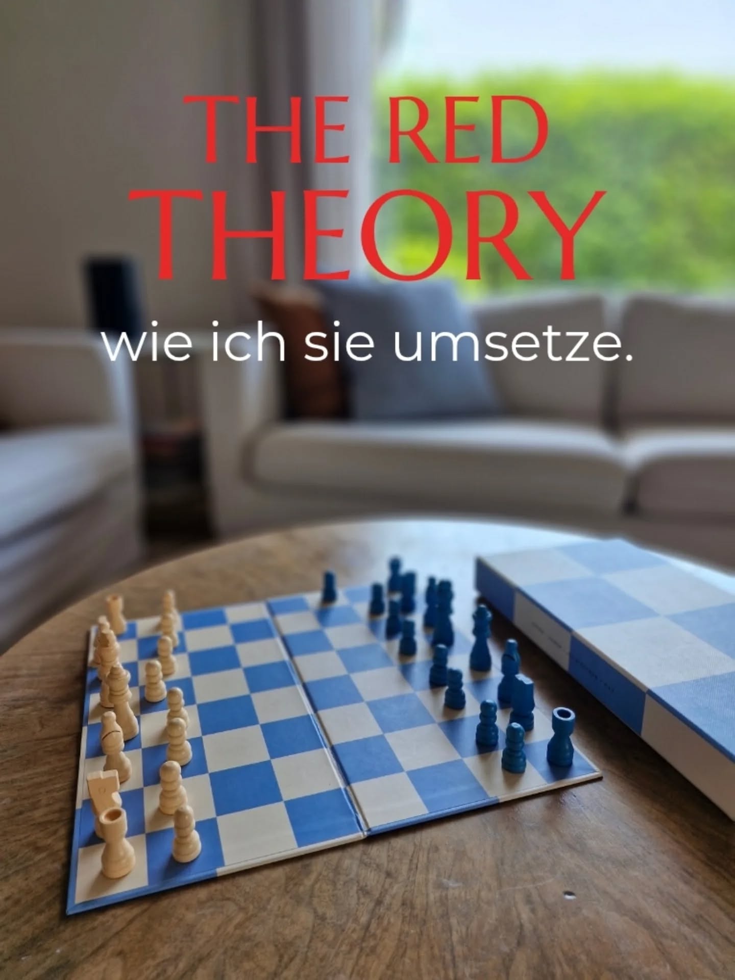 The Red Theory & meine Interpretation davon:
Die Idee hinter der Red Theory ist ein bewusster Farbakzent, der den Blick lenkt und das Bild lebendiger macht. Statt Rot habe ich ein kräftiges Blau gewählt, weil es sich harmonischer einfügt und dennoch den gewünschten Farbtupfer schafft.
Meint ihr das mit Blau der Gedanke der Red Theory genauso umgesetzt werden kann? Stimmt gerne ab!