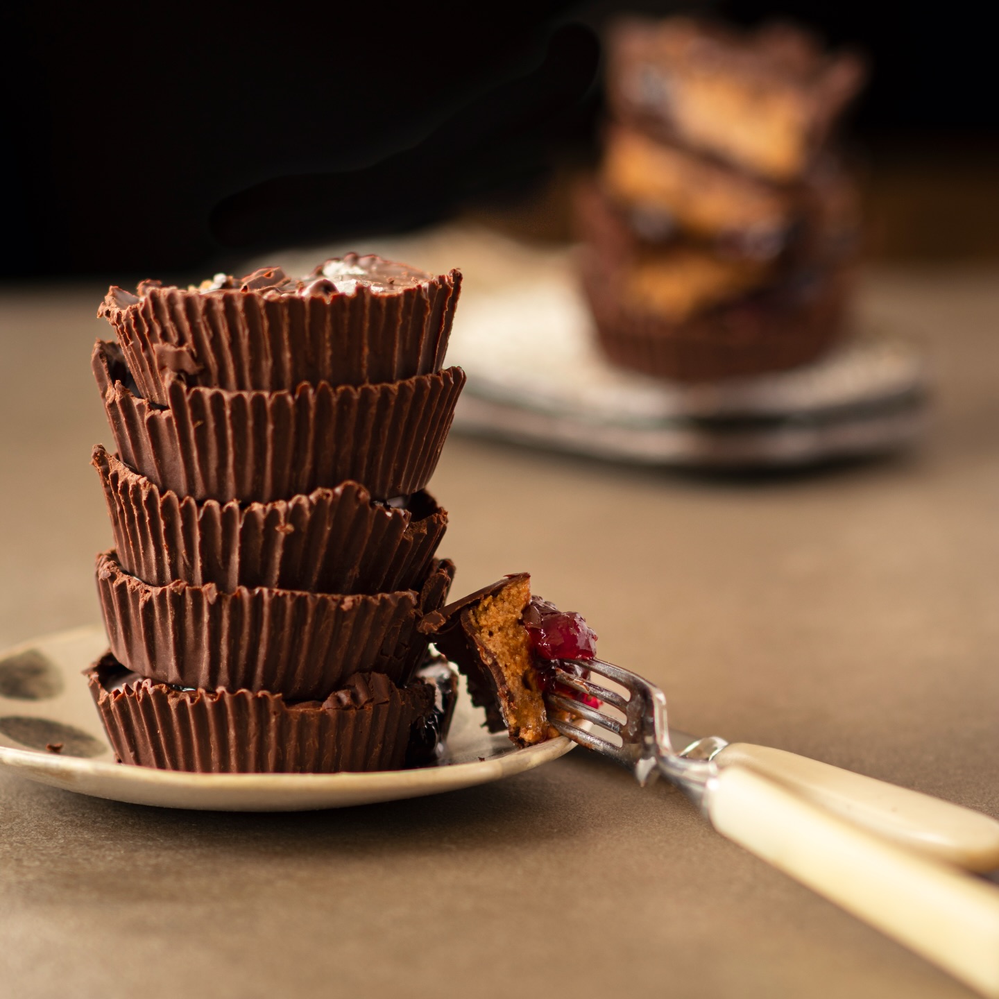 One of my most popular recipes from recent times, Dark Chocolate Sunflower Seed Butter Cups, is finally up on my blog, with plenty of additional ideas, tips, and tricks.🥧 Comment “recipe” and it will land in your DM immediately! 💌 Enjoy making this beautiful, healthy plant-based treat, and if you have any questions, I’m always happy to help.💛 #darkchocolate #plantbasedsweets #sunflowerseeds #nutbutter #seedbutter https://helenalaura.com/sunflower-seed-butter-cups/