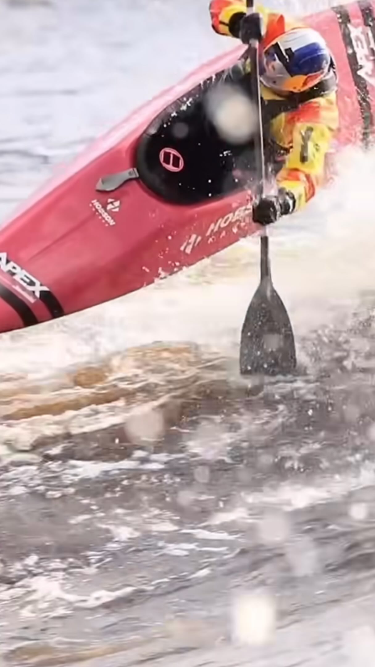 @danejacksonkayak ripping at Molly in the Apex - check out our YouTube for the full video!
Link in the Bio!
🎥 @high4_production
#HobsonKayaks #gopro #redbull #wernerpaddles #kokatat
