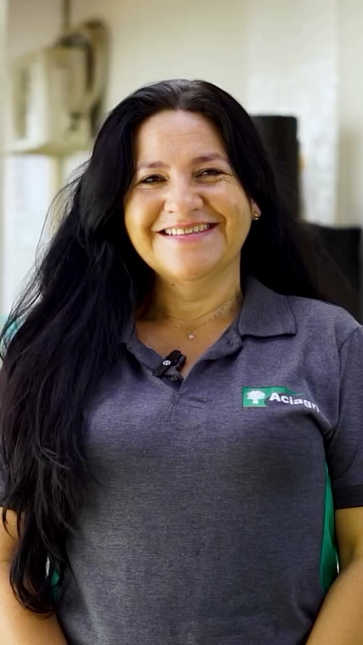 Muito mais que um time! 💚
A força da Elizandra do Amaral, Auxiliar de limpeza da ACIAGRI, nos representa! 🤝
ACIAGRI - Força que representa! ✊
