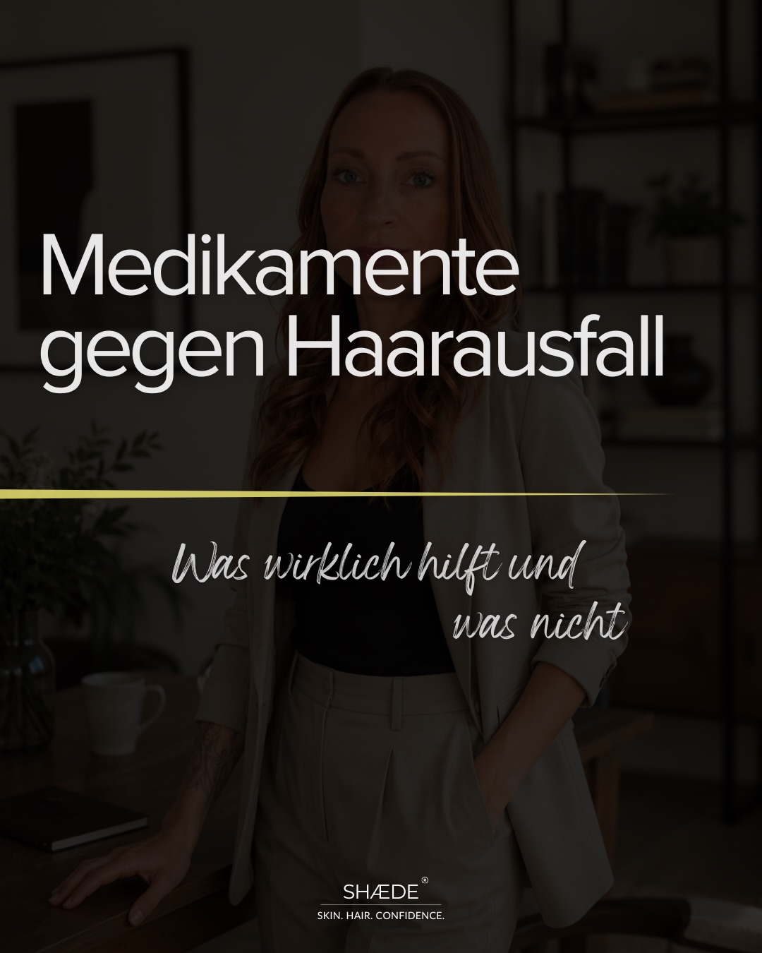 „Nimm einfach dieses Medikament und dein Haarausfall ist weg.“
Wenn es doch so einfach wäre…
Eines der Dinge, die mich beim Thema Haarausfall am meisten stören, sind falsche Versprechen. 😤
Ja, es gibt Medikamente, die nachweislich wirken können. Aber: Sie helfen nicht jedem und sie stoppen Haarausfall nicht bei jeder Ursache. Vor allem sie sind keine Wunderlösung.
Genau deshalb finde ich es gefährlich, wenn Menschen auf Social Media nach der einen magischen Antwort suchen. Denn bevor man über Lösungen spricht, sollte man erstmal verstehen:
👉 Warum fallen die Haare überhaupt aus?
Ist es erblich? Stressbedingt? Hormone? Eisenmangel?
Schilddrüse?
Die richtige Lösung beginnt oft nicht mit einem Medikament. Sondern mit der richtigen Diagnose.
Deshalb verspreche ich meinen Kunden auch keine Wunder. Ich verspreche Ehrlichkeit.
Und manchmal gehört dazu, Menschen erstmal weiterzuverweisen, bevor wir überhaupt über Haarpigmentierung sprechen.
💬 Hast du schon einmal Medikamente gegen Haarausfall ausprobiert oder darüber nachgedacht?
#haarausfall #haarverlust #hairloss #haarpigmentierung #scalpmicropigmentation